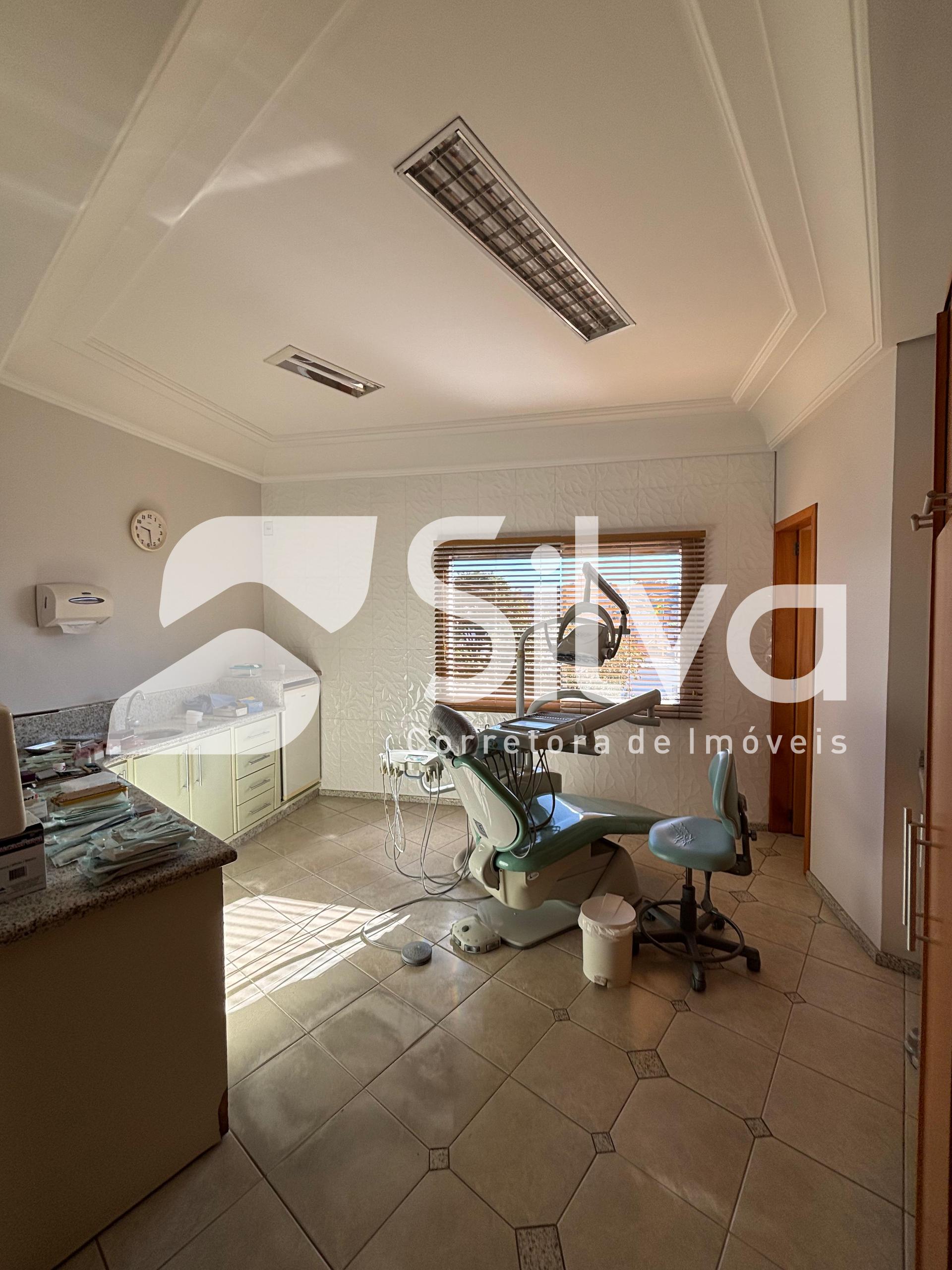 Sala Comercial a venda localizada no Centro, Dois Vizinhos-PR.