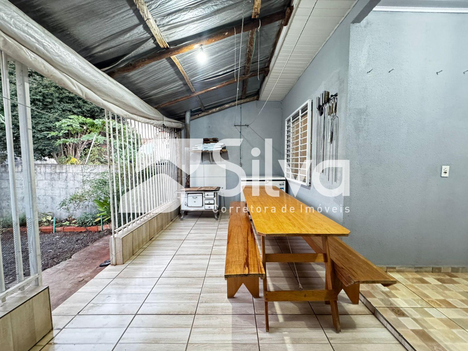 Casa  venda localizada no Bairro Santa Luzia, Dois Vizinhos-PR.