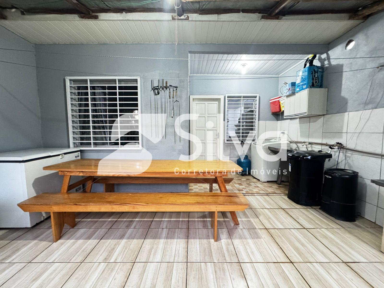 Casa  venda localizada no Bairro Santa Luzia, Dois Vizinhos-PR.