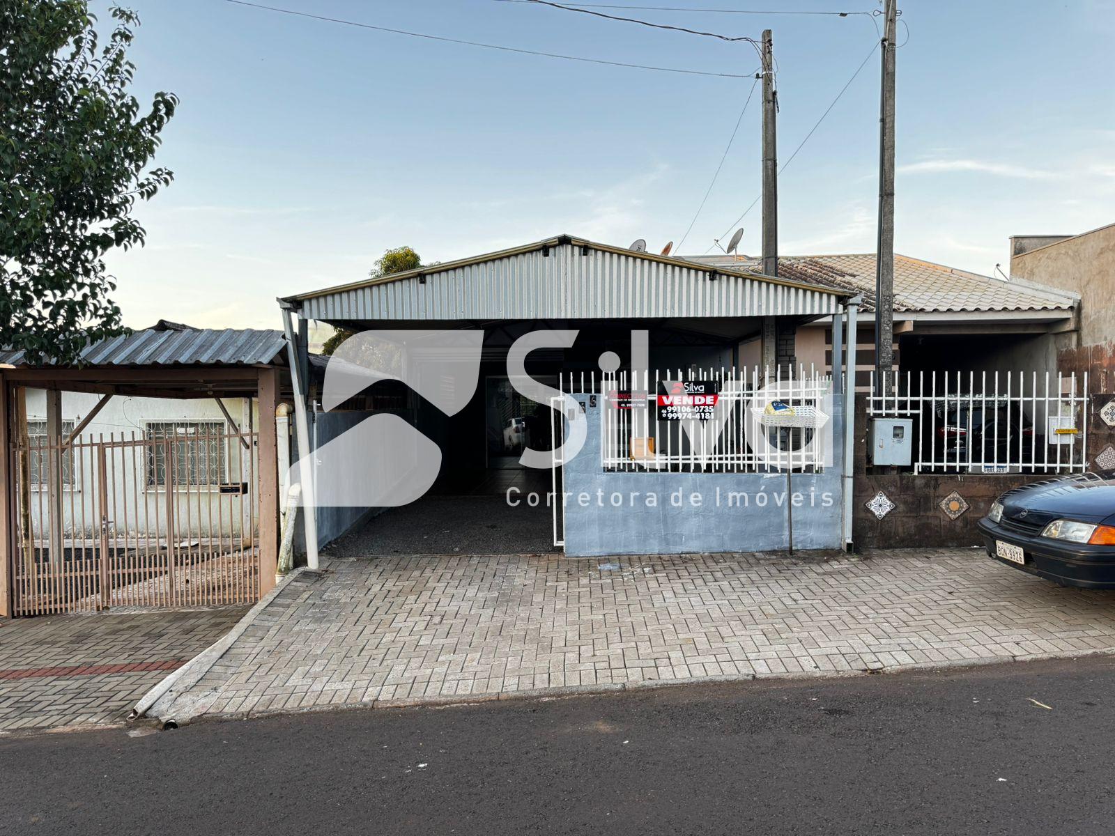 Casa  venda localizada no Bairro Santa Luzia, Dois Vizinhos-PR.