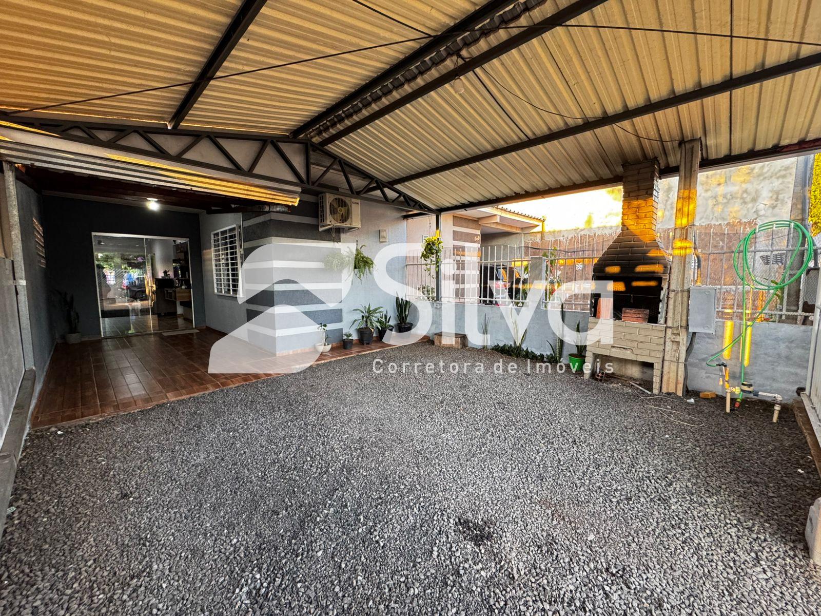 Casa  venda localizada no Bairro Santa Luzia, Dois Vizinhos-PR.