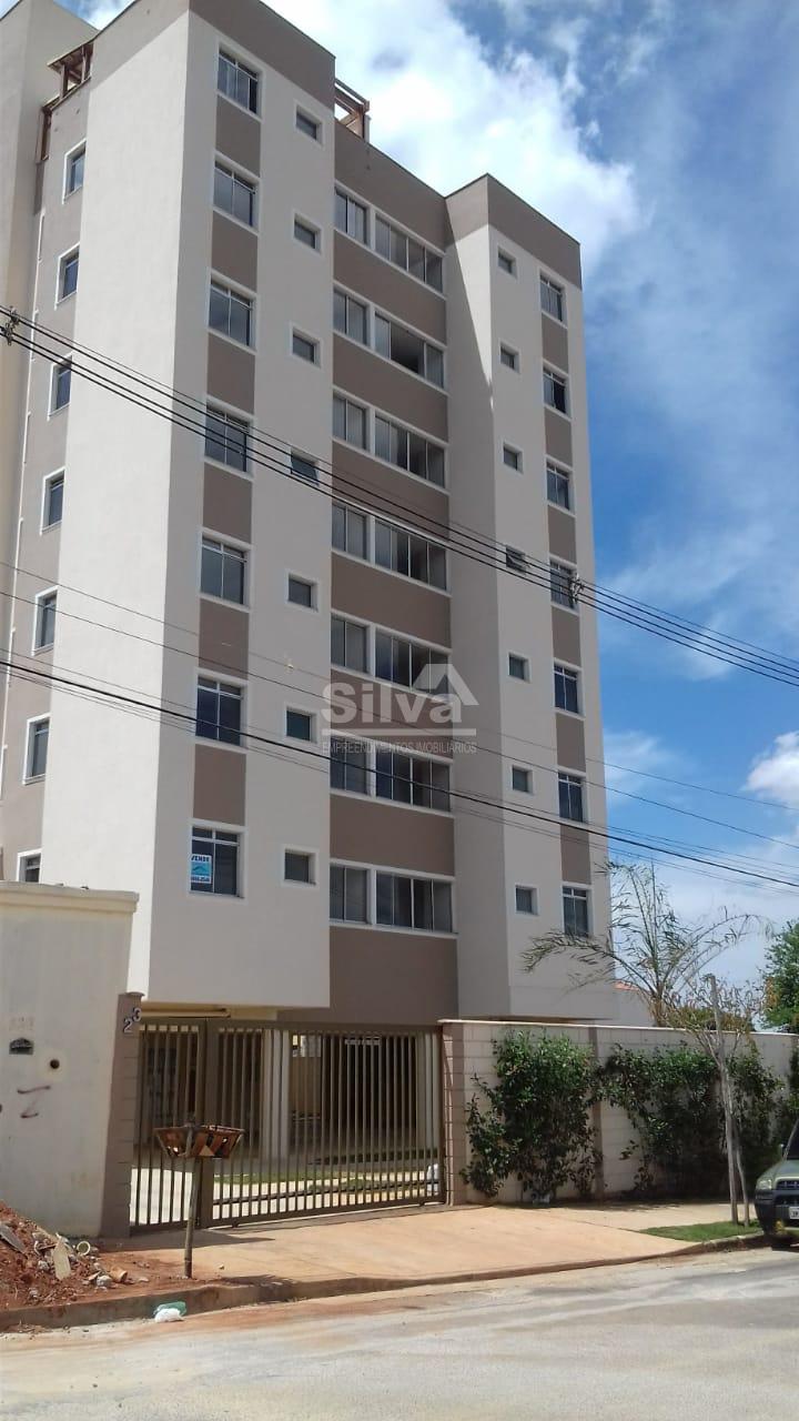 Apartamento com dois quartos no bairro Nacional, em Contagem.