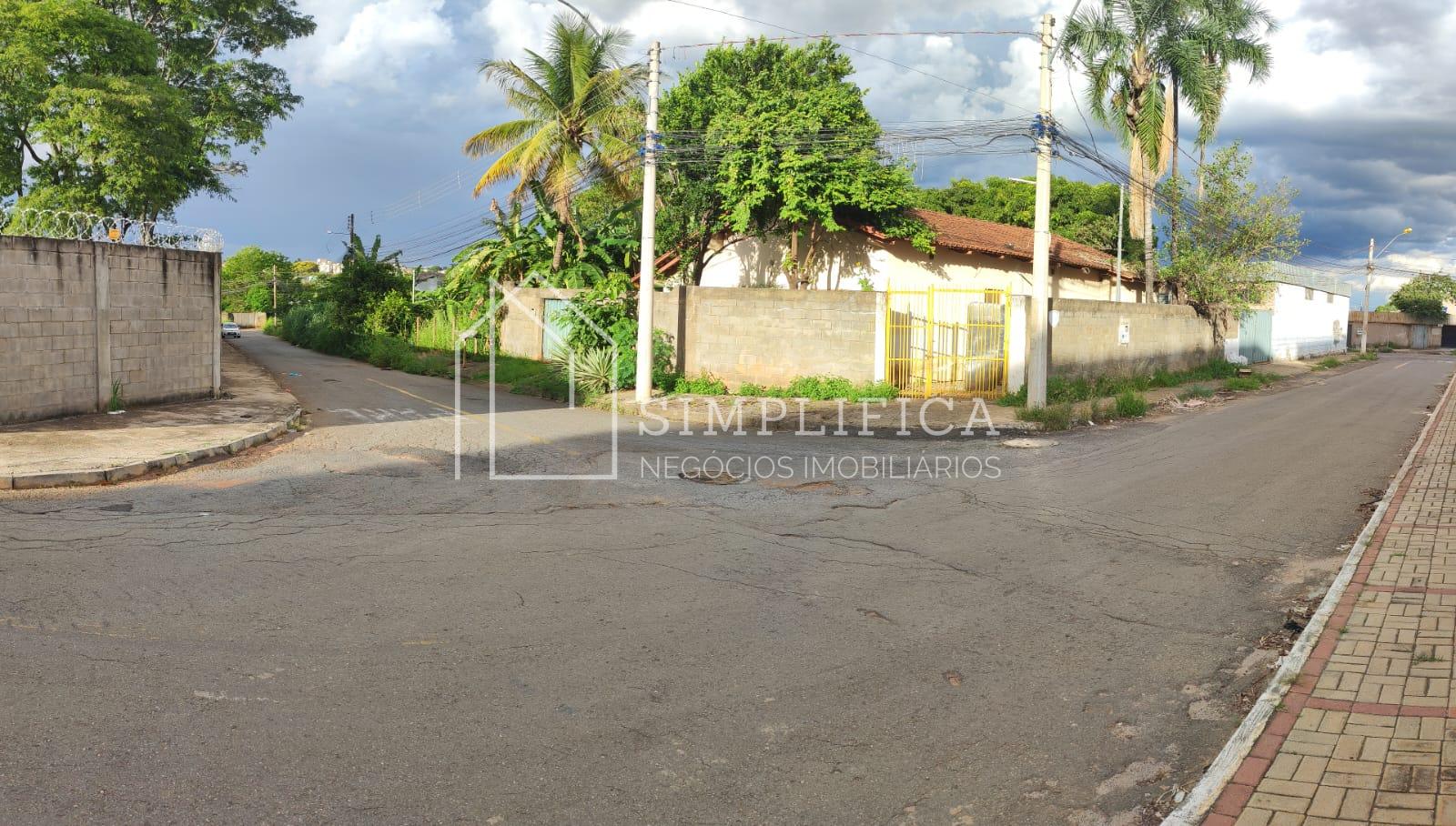 GALPÃO COM CASA EM GOIÂNIA GO