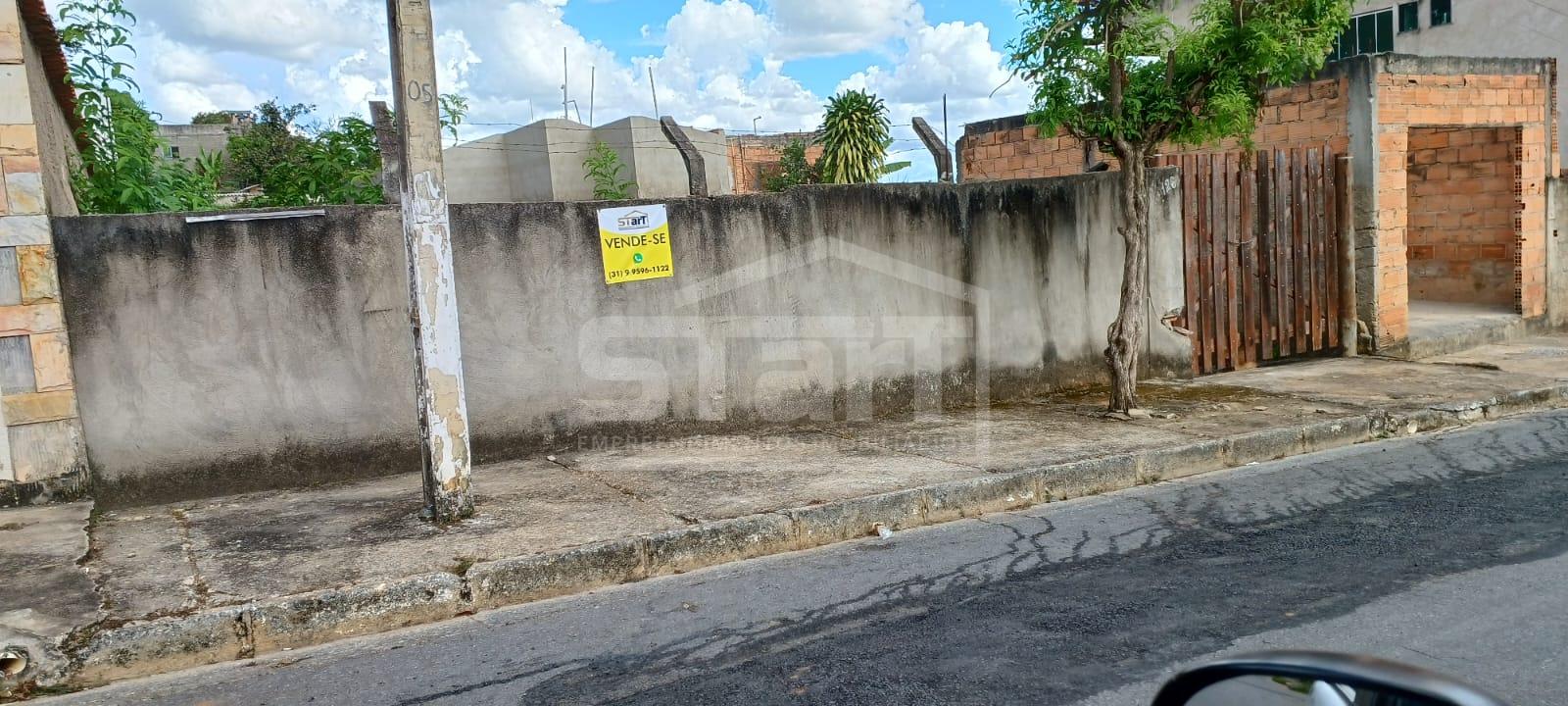 Meio lote à venda no bairro Visão em LAGOA SANTA - MG