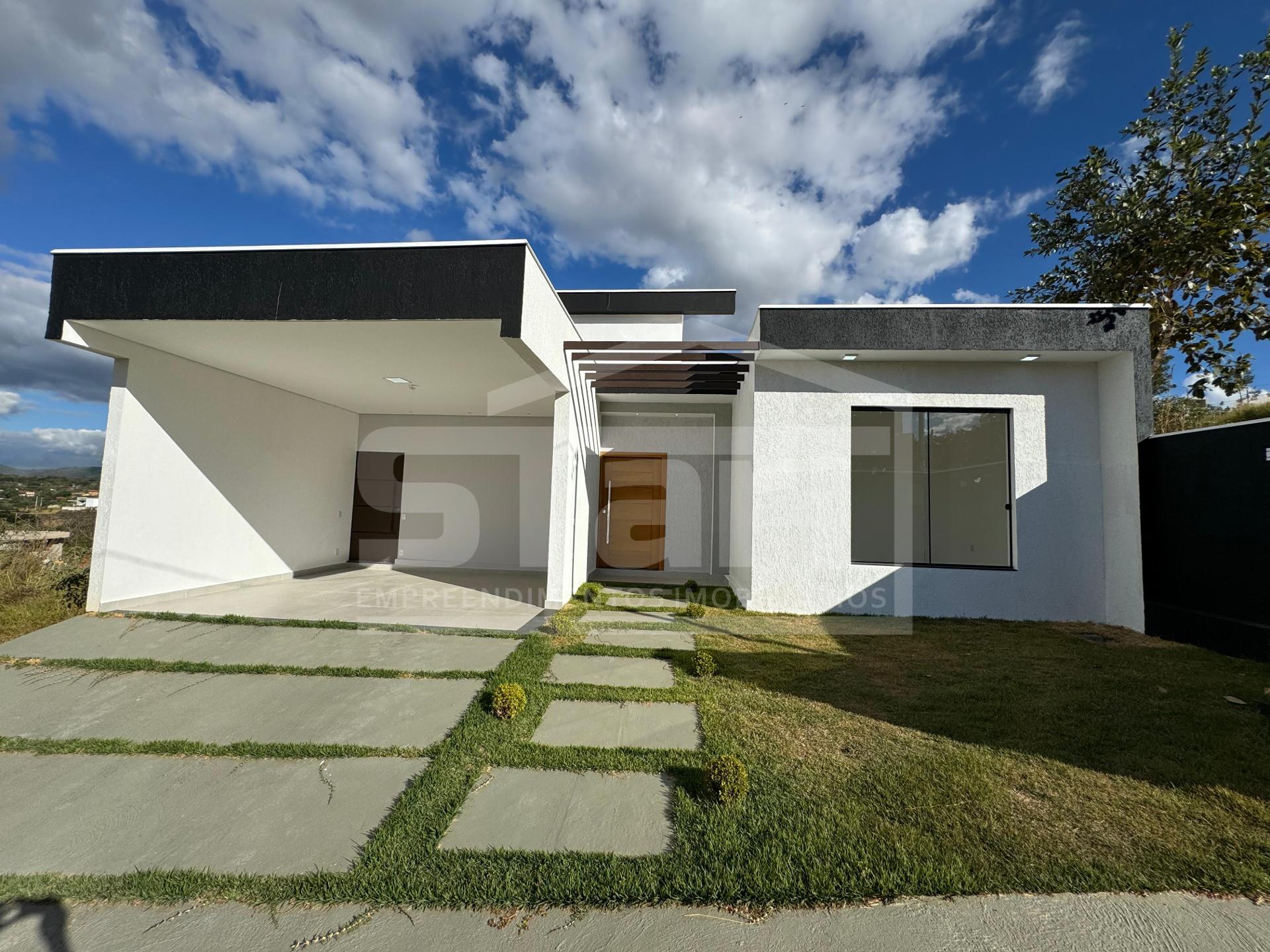 Casa estilo moderna no Condomínio Parque dos Buritis 