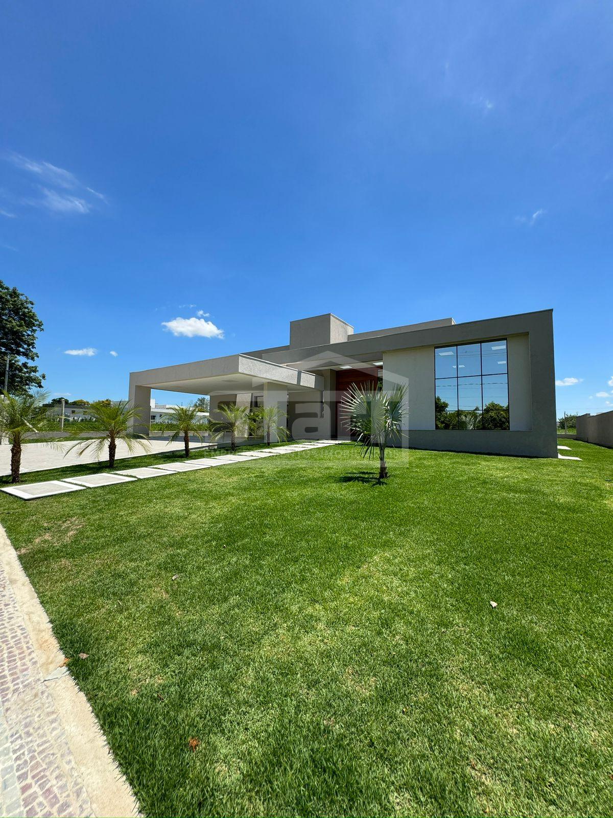 Casa no Condomínio Vitória Golf 