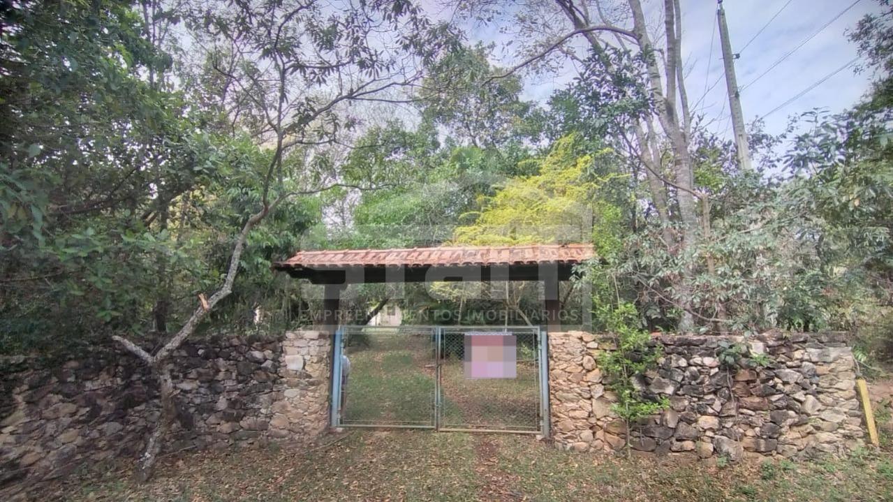 Lindo Sítio em São José da Serra por R 990.000 - aceita PERMUTA
