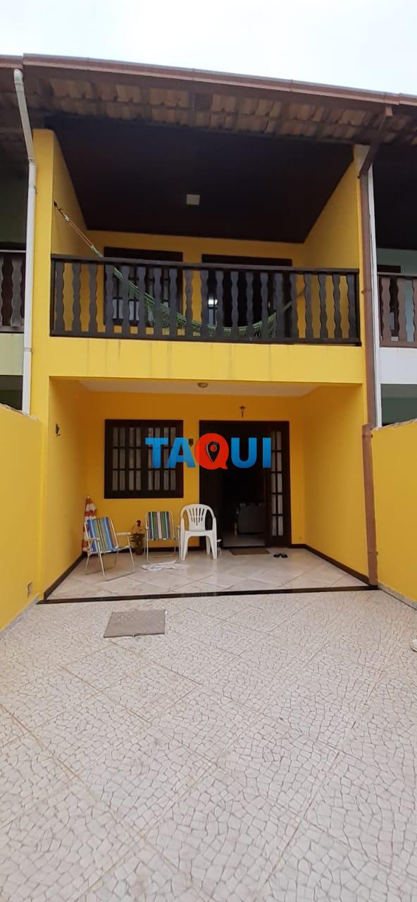 Casa Duplex em condomínio à venda, UNAMAR, CABO FRIO - RJ, ao lado da praia.