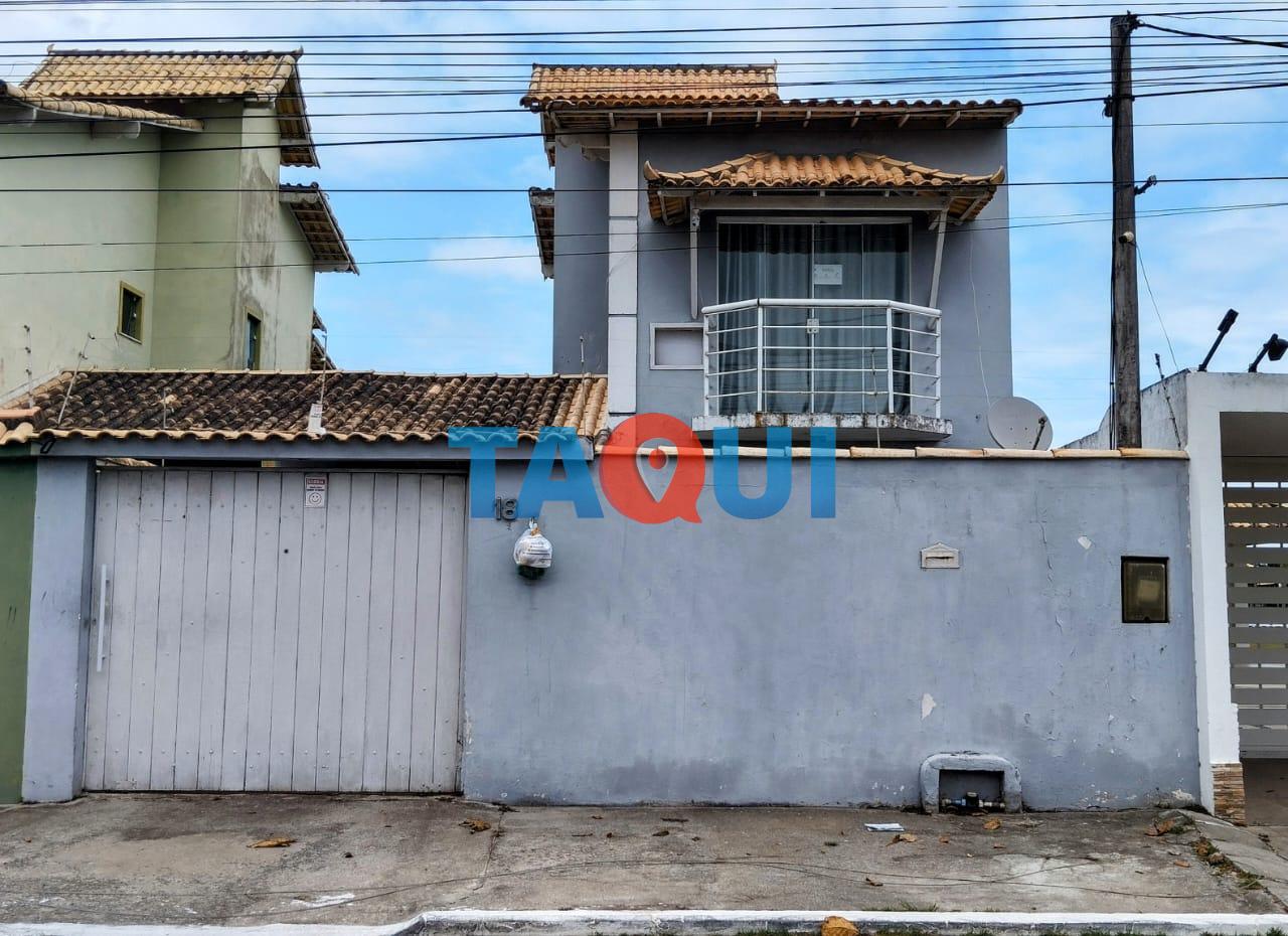 CASA DUPLEX À VENDA 2 QUARTOS COM ACESSO À LAGOA NA OGIVA, CABO FRIO - RJ