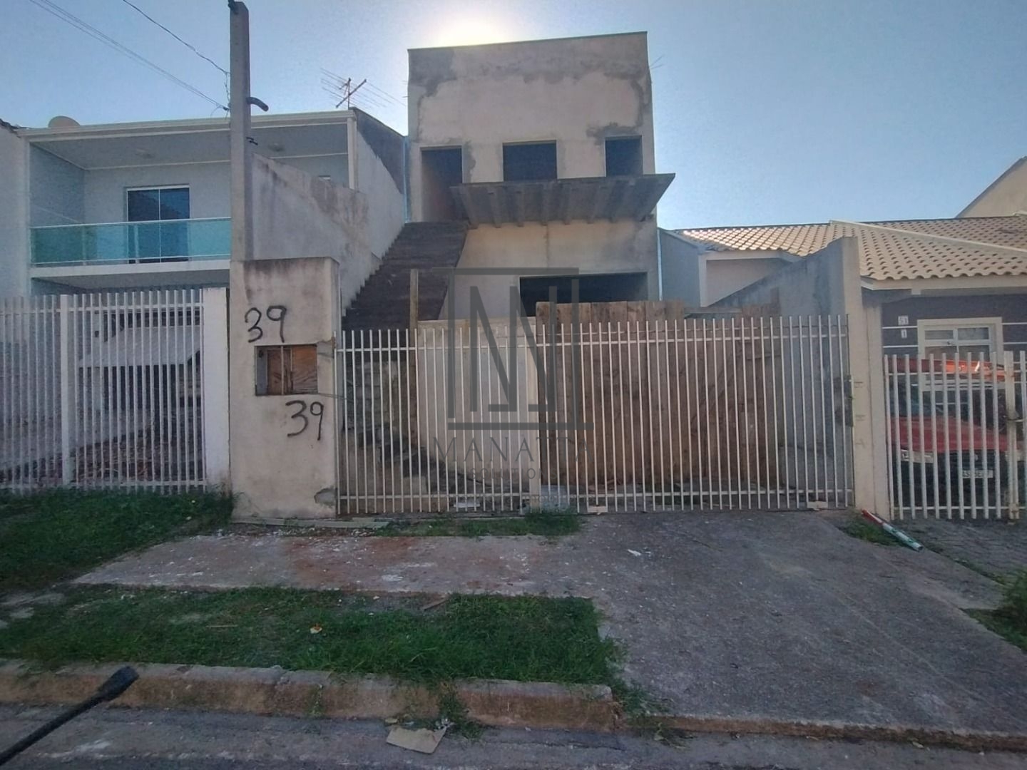 Barracão à venda, 160 m  por R  400.000,00 - Ganchinho - Curit...