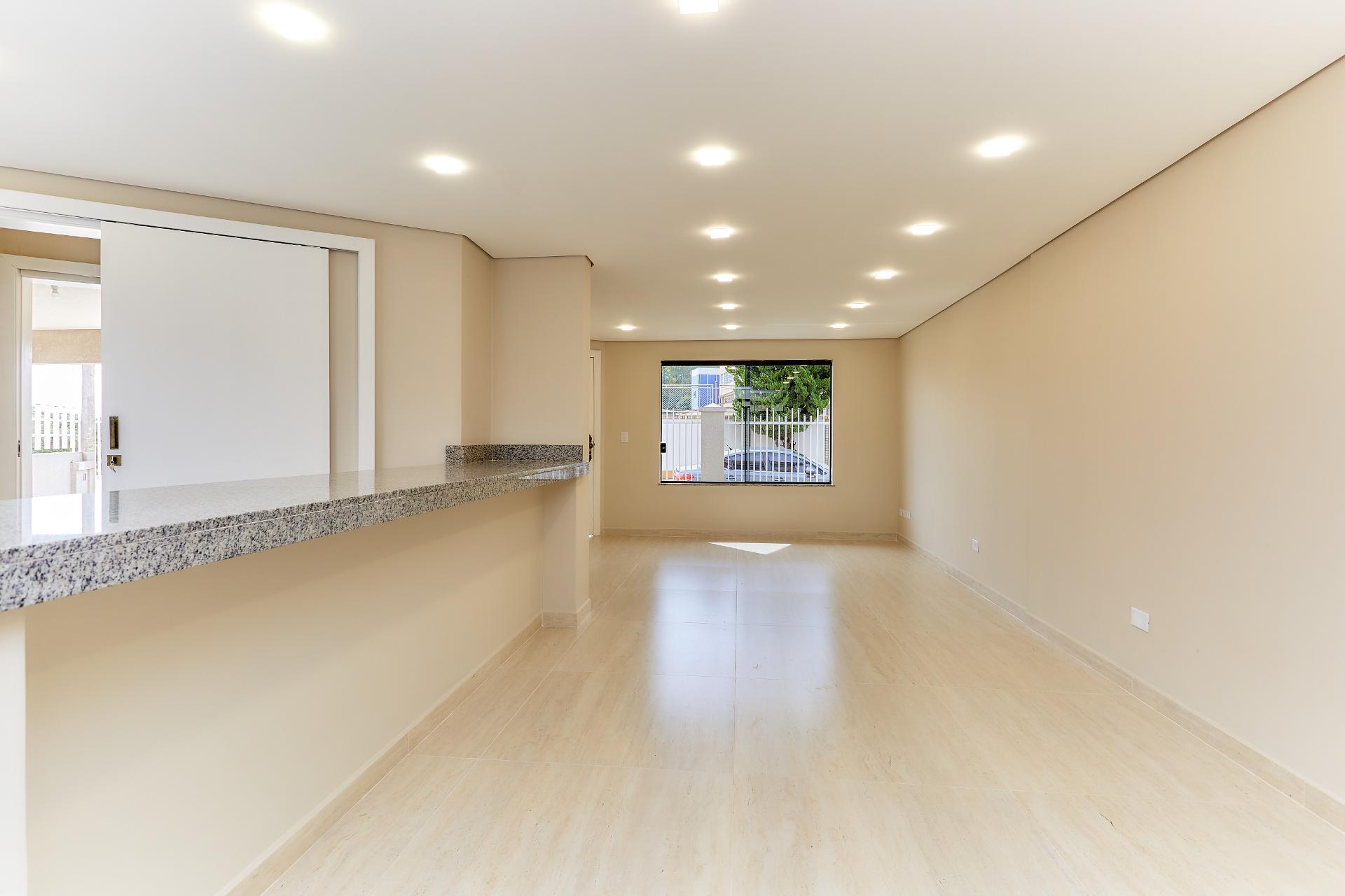 Sobrado com 3 dormitórios à venda,178.65 m2, CENTRO, COLOMBO - PR