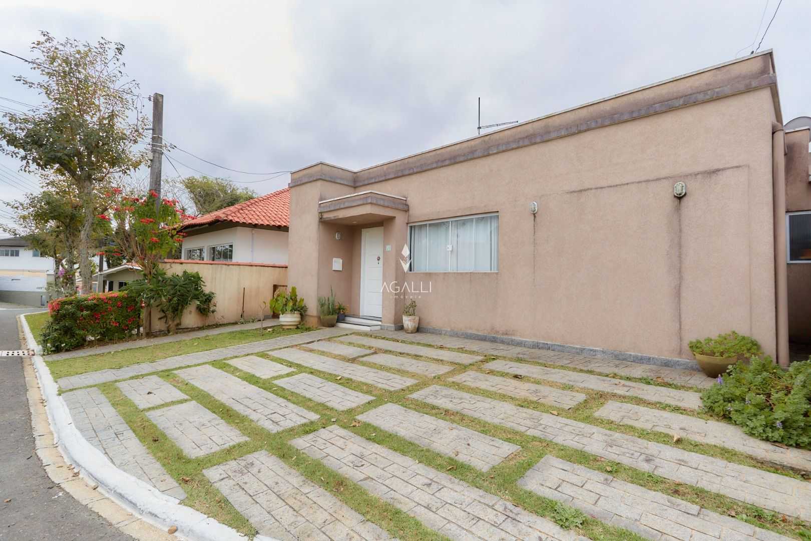 Casa com 4 dormitórios à venda, 155 m  por R  1.100.000,00 - S...