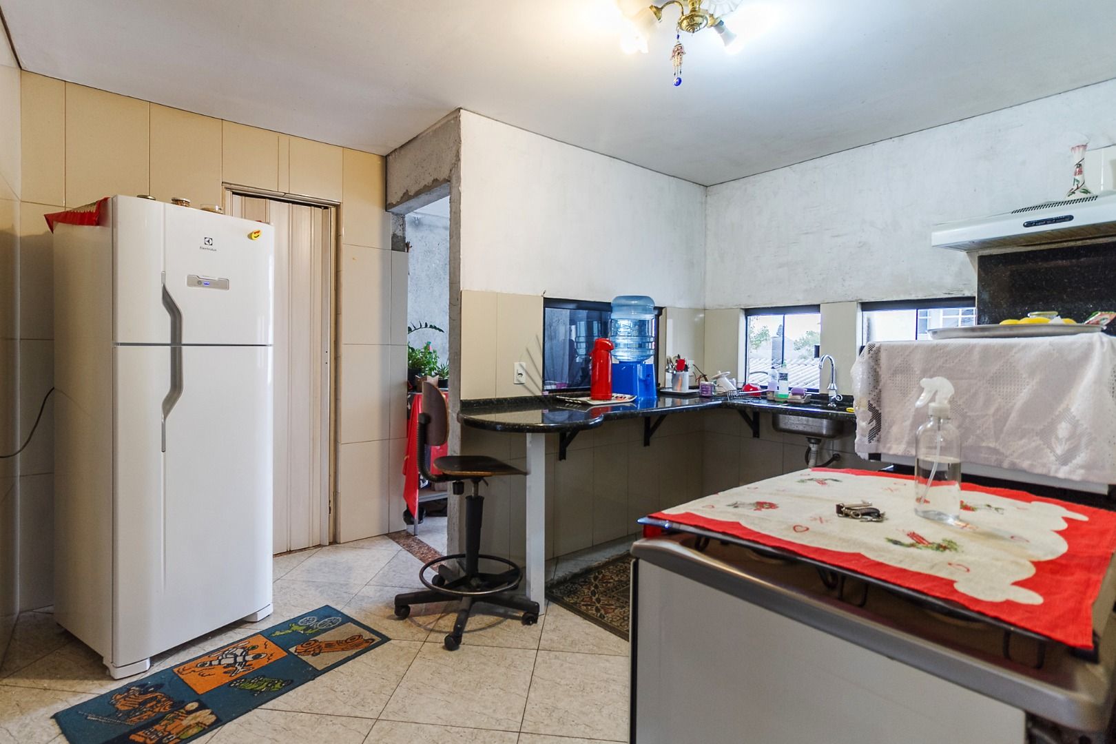Sobrado com 4 quartos à venda, 655 m2 por R  979.000 - Pinheir...