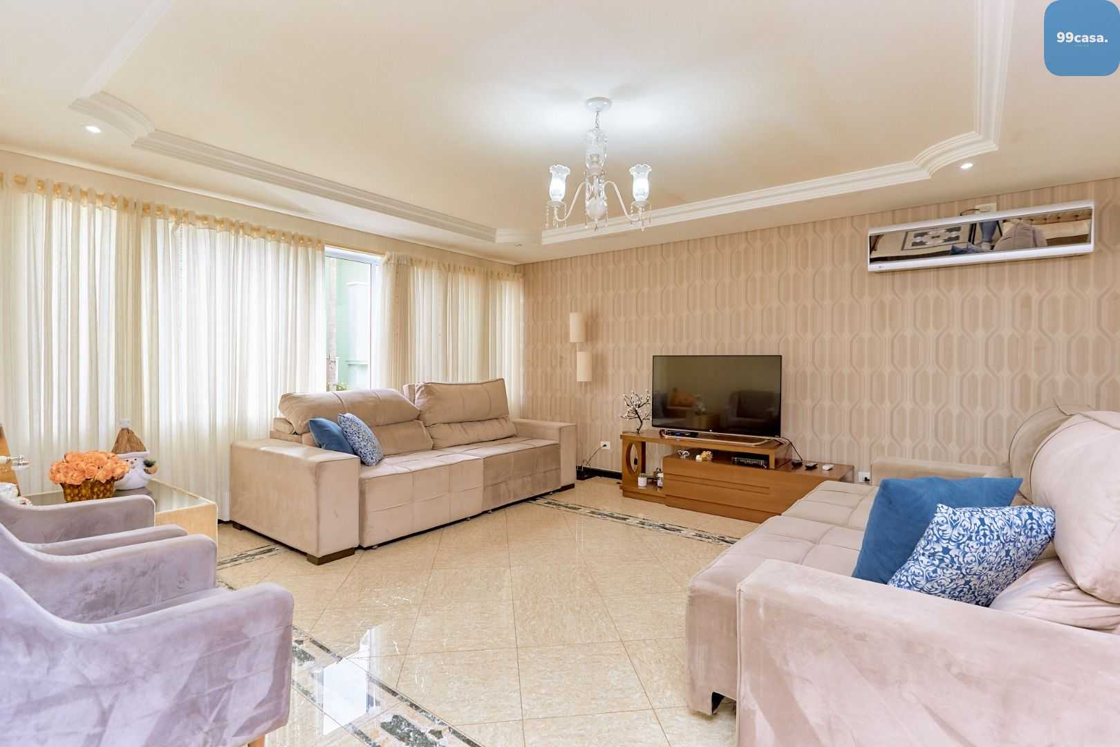 Casa com 3 quartos à venda, 229 m  por R  1.690.000 - Portão -...