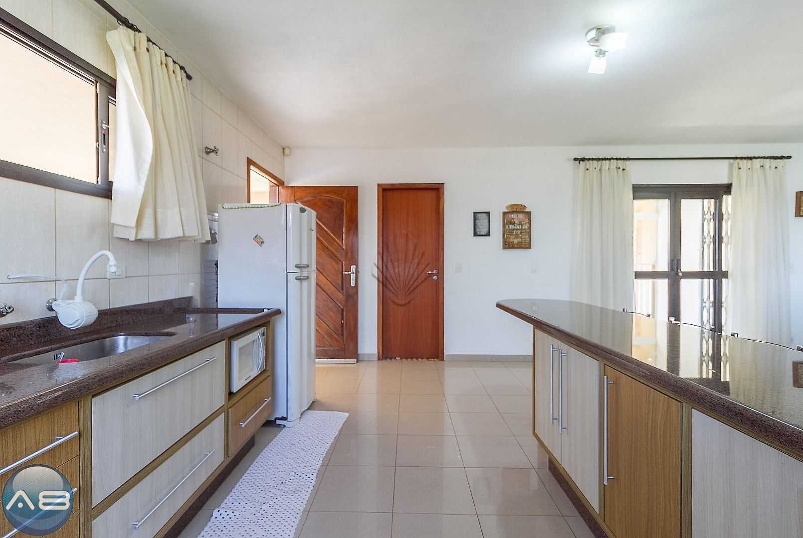 Casa com 3 quartos à venda, 297 m  por R  1.490.000 - Uberaba ...