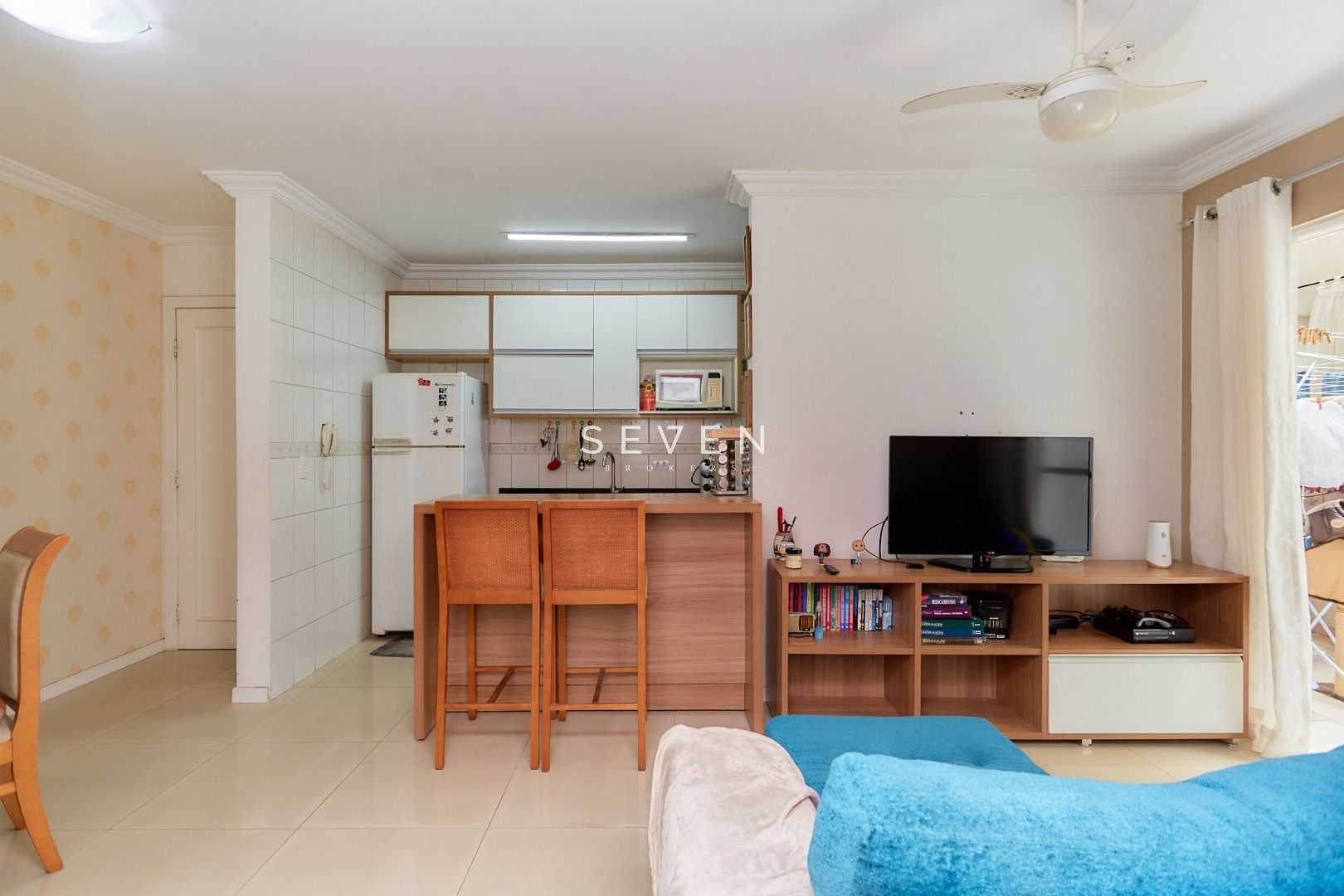 Apartamento com 2 dormitórios à venda,  69 m2 por R  480.000,0...