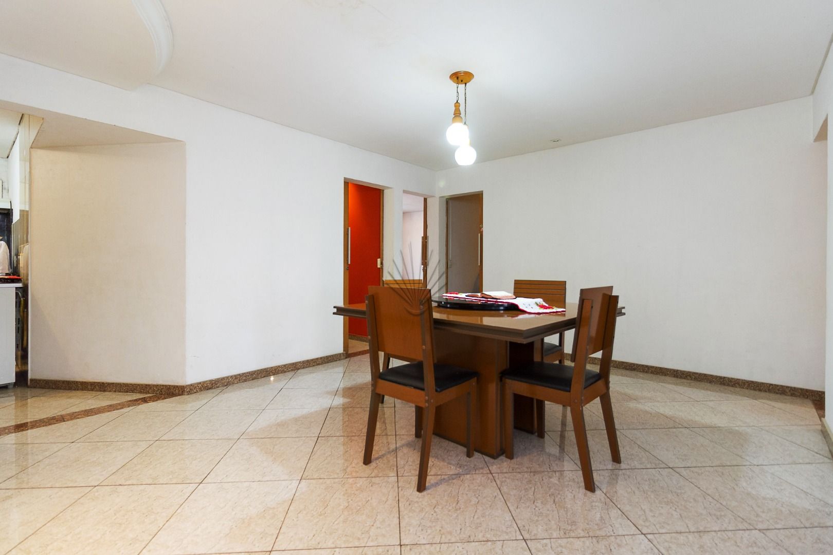 Sobrado com 4 quartos à venda, 655 m2 por R  979.000 - Pinheir...