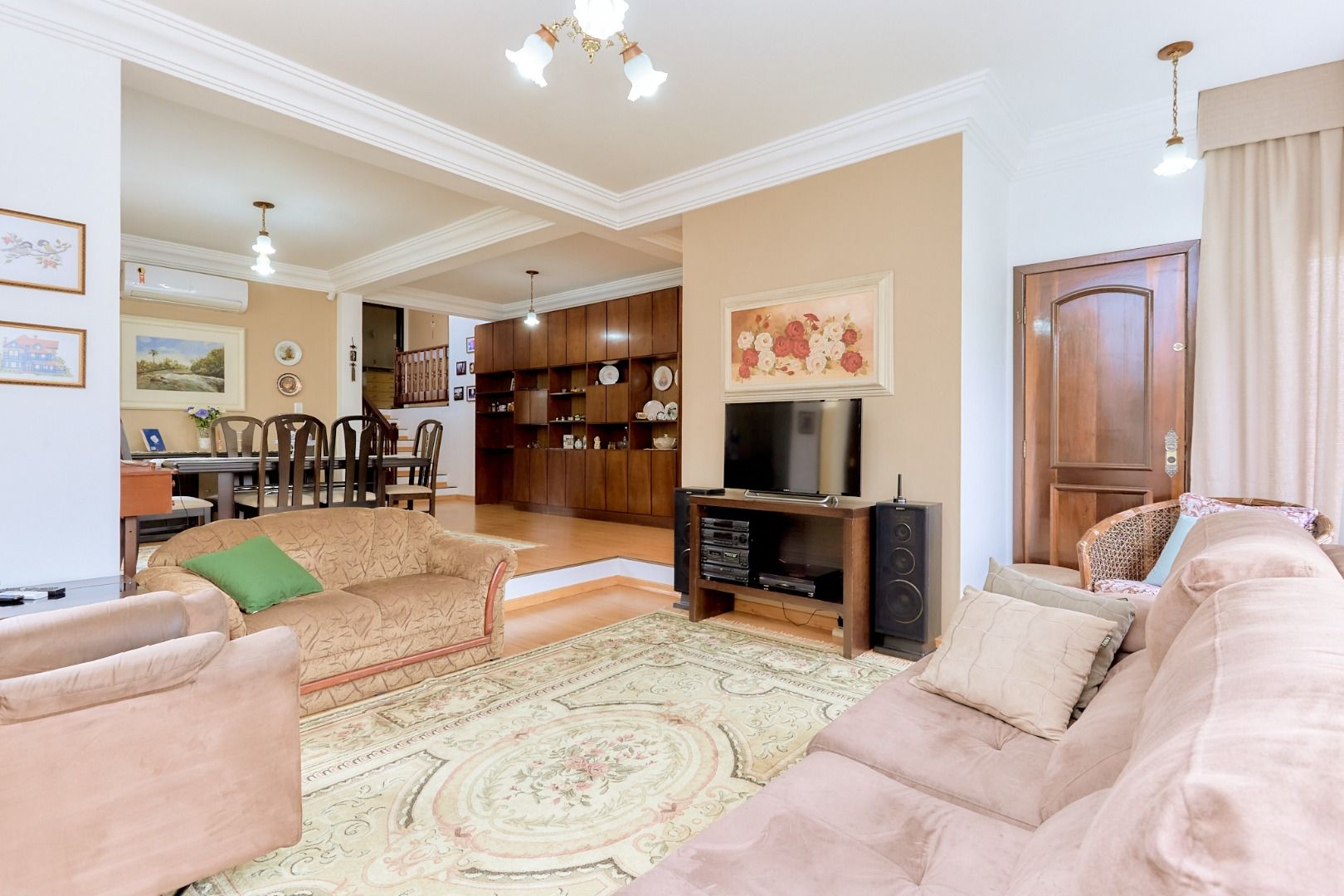 Casa com 3 dormitórios à venda, 370 m  por R  1.450.000,00 - P...