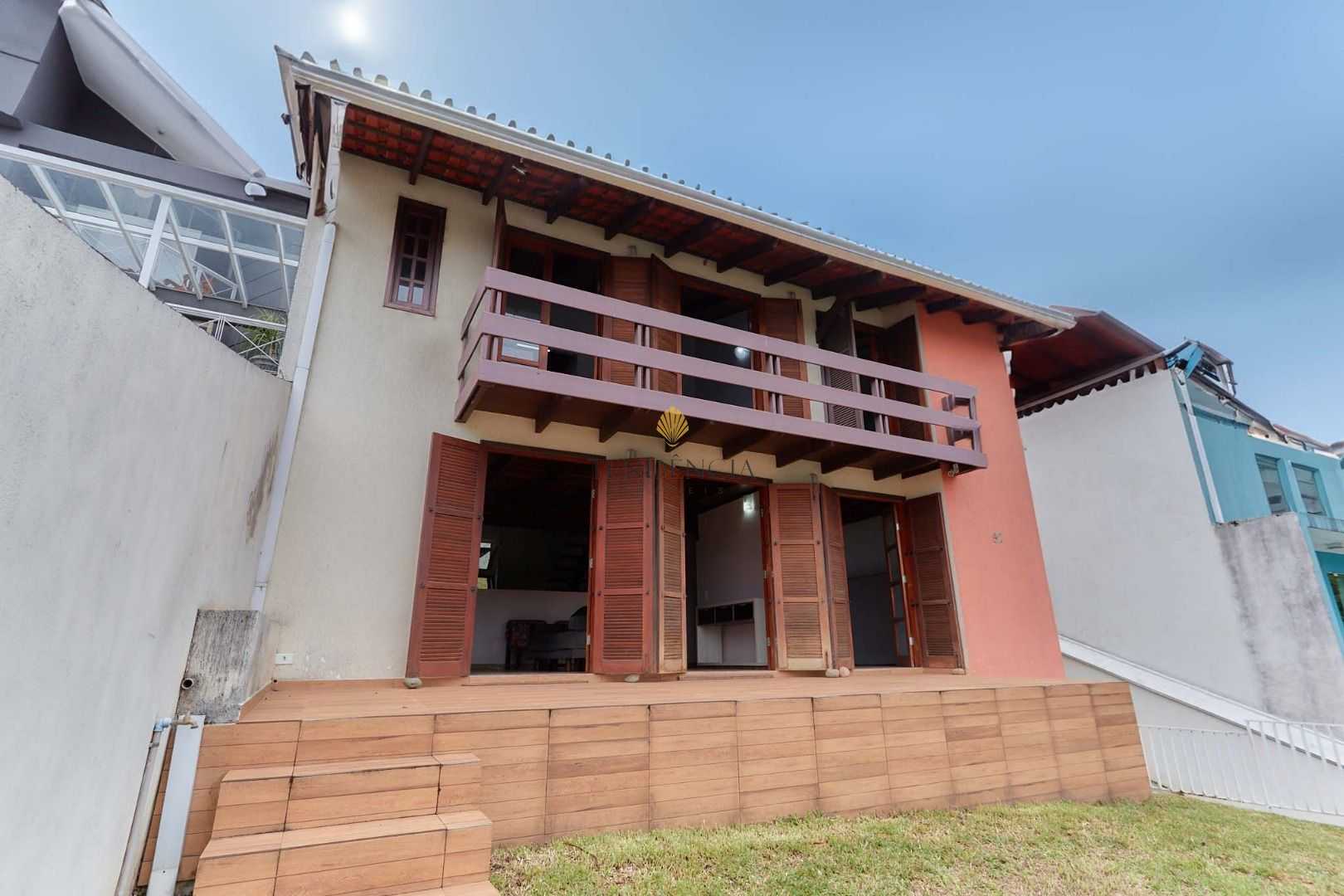 Casa com 3 dormitórios à venda, 201 m  por R  1.060.000,00 - S...