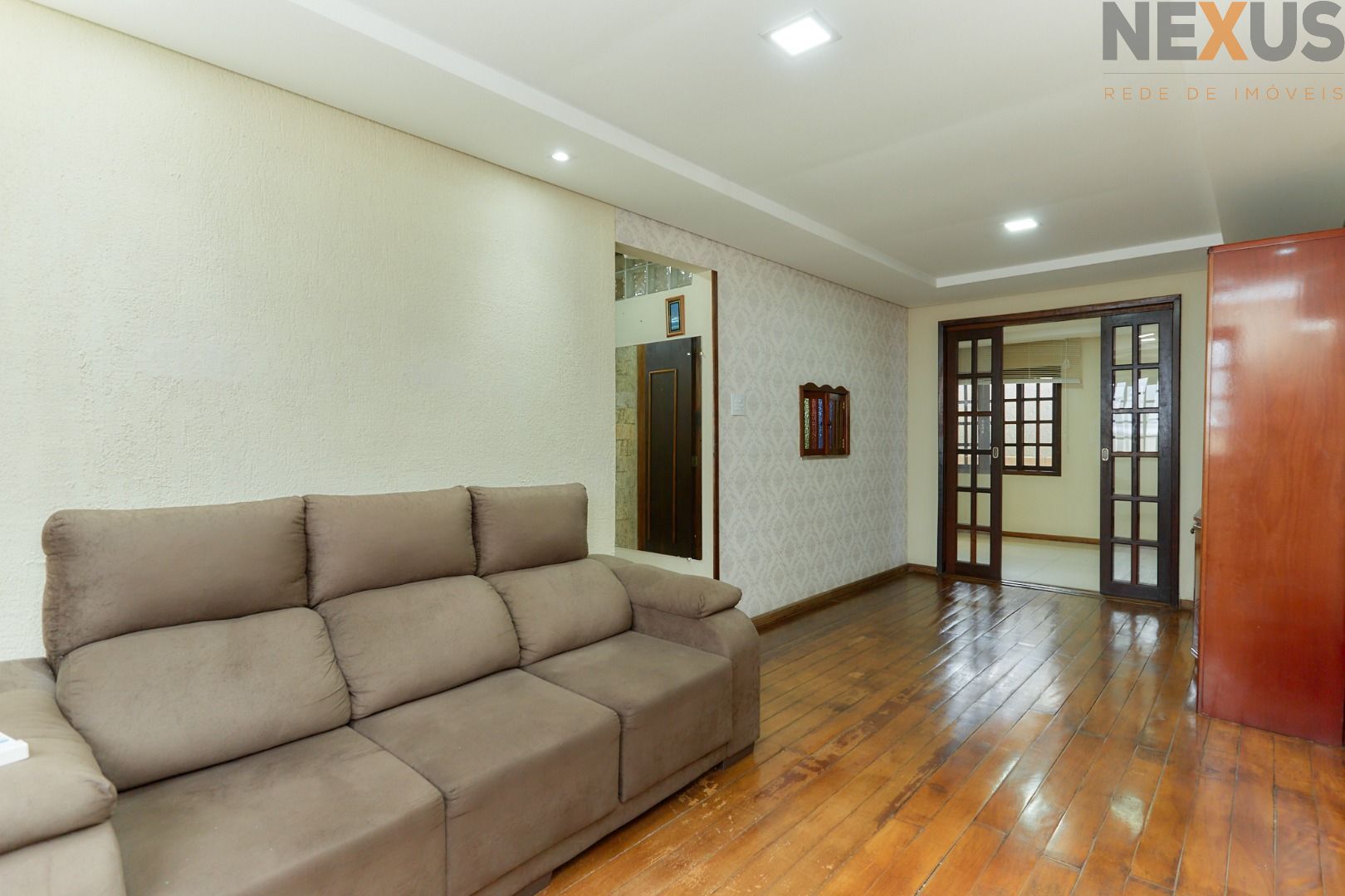 Casa 230m2  com 3 dormitórios à venda, Bairro Boa Vista, CURIT...