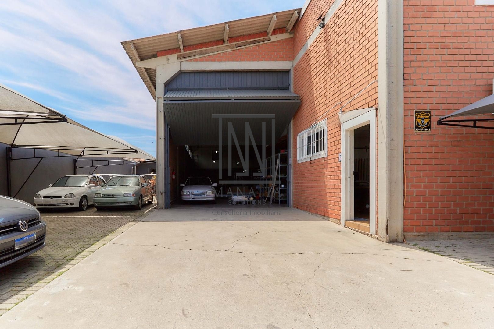 Barracão à venda, 500 m2 por R  1.780.000,00 - Uberaba - Curit...