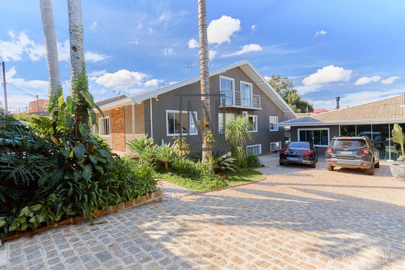 Casa com 5 quartos à venda, 480 m  por R  2.900.000 - Boqueirã...