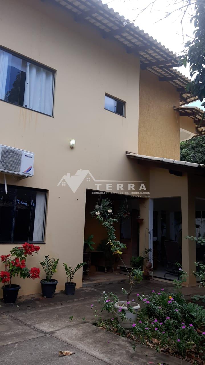 Vende-se um sobrado no Bairro Sandra Regina - Barreiras - Ba