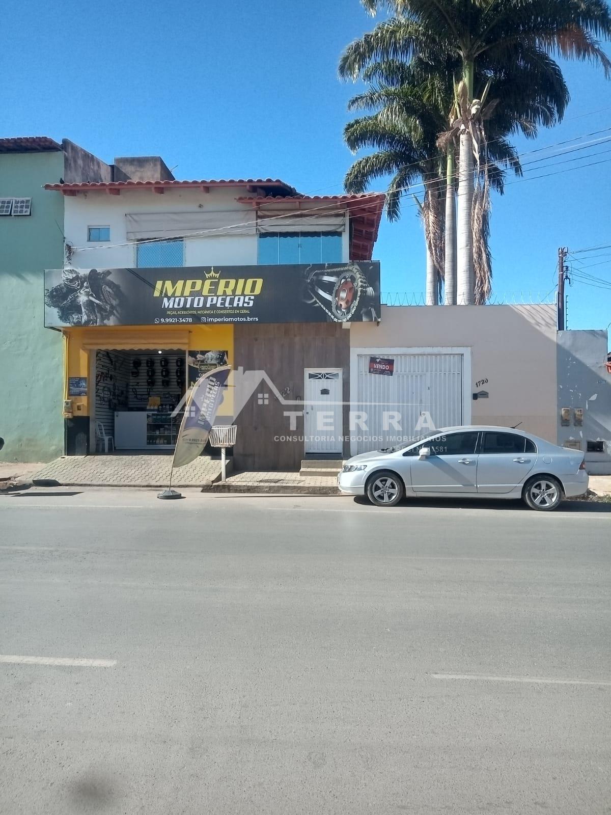 Vende-se um terreno com 2 casas e  ponto comercial no bairro São Miguel - Barrei