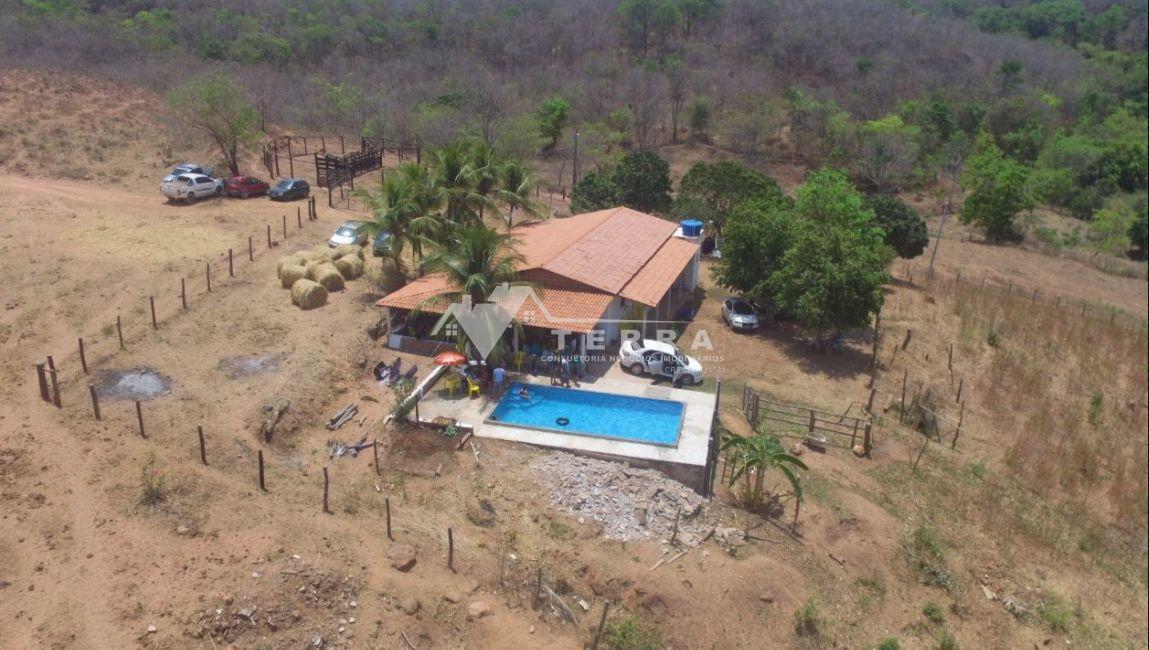 Vende-se uma linda Fazenda no Sitio da Barriguda na Catolândia - Ba