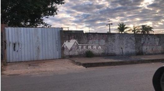 Aluga-se um Terreno comercial no Bairro São Miguel - Barreiras - BA