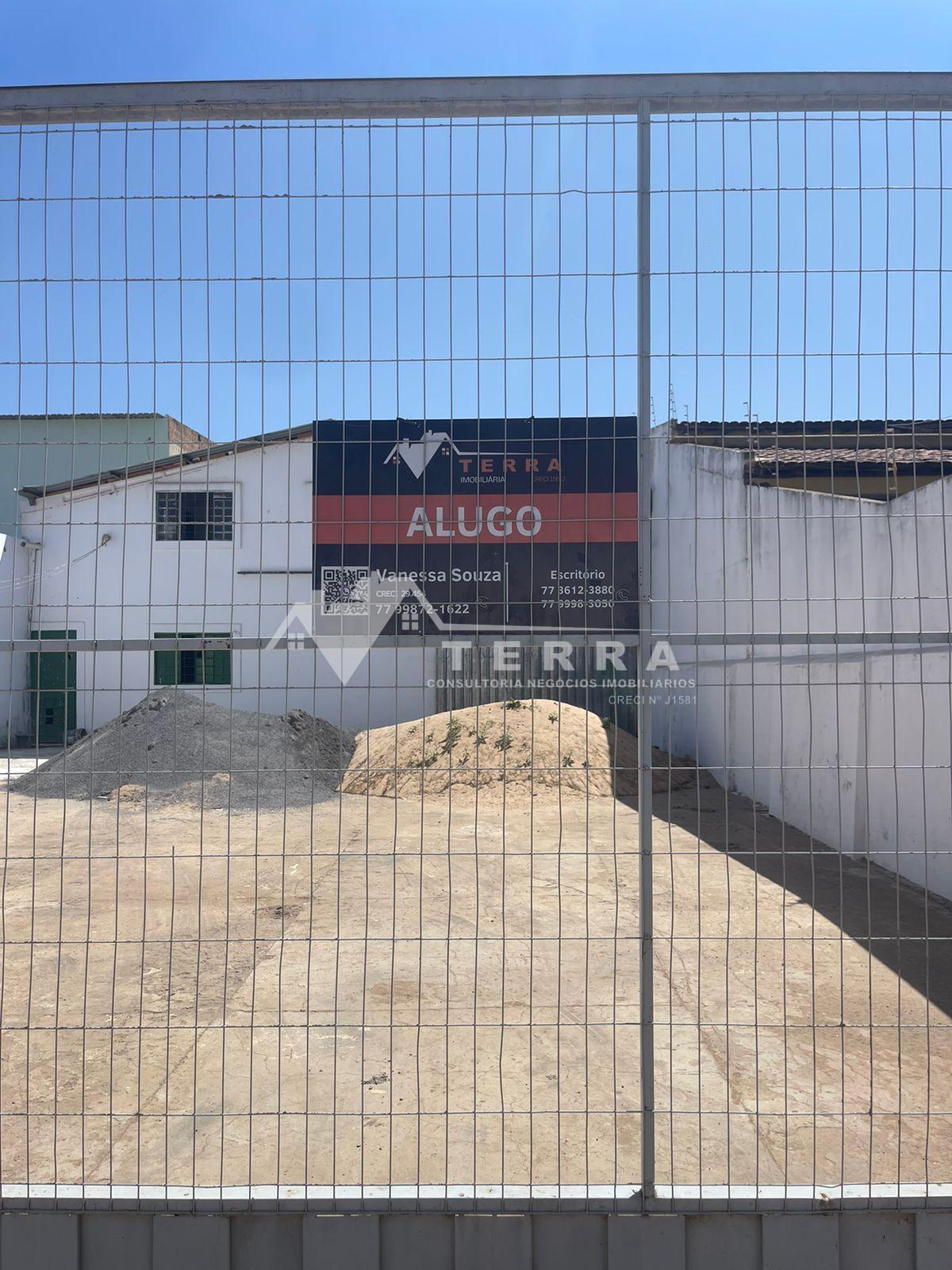 Aluga-se Galpão no bairro Barreirinhas.