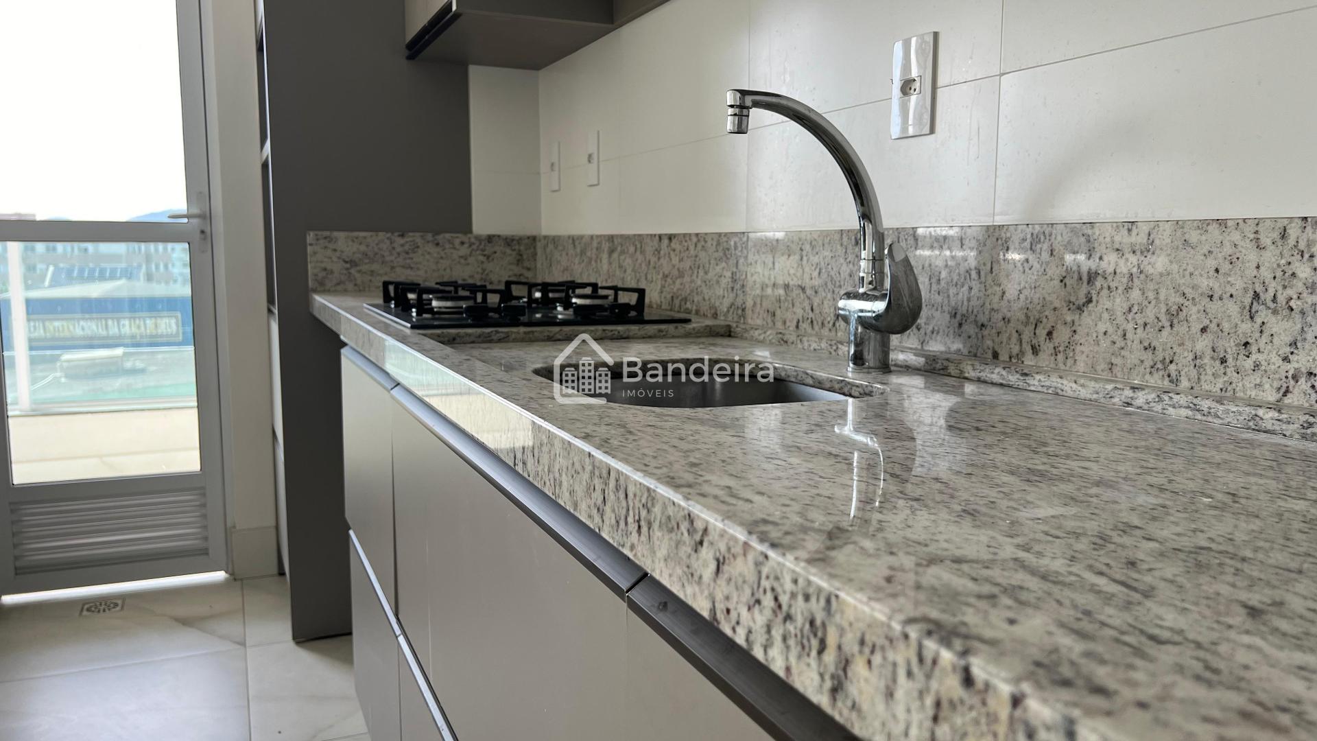 Apartamento com Localização privilegiada São judas área de laz...