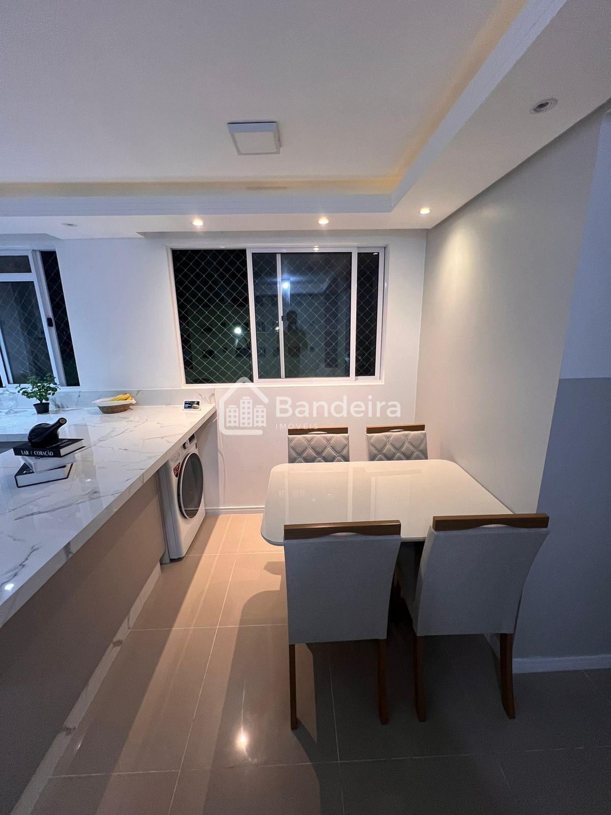 Apartamento semi mobiliado no bairro Ressacada em Itajaí. Conc...