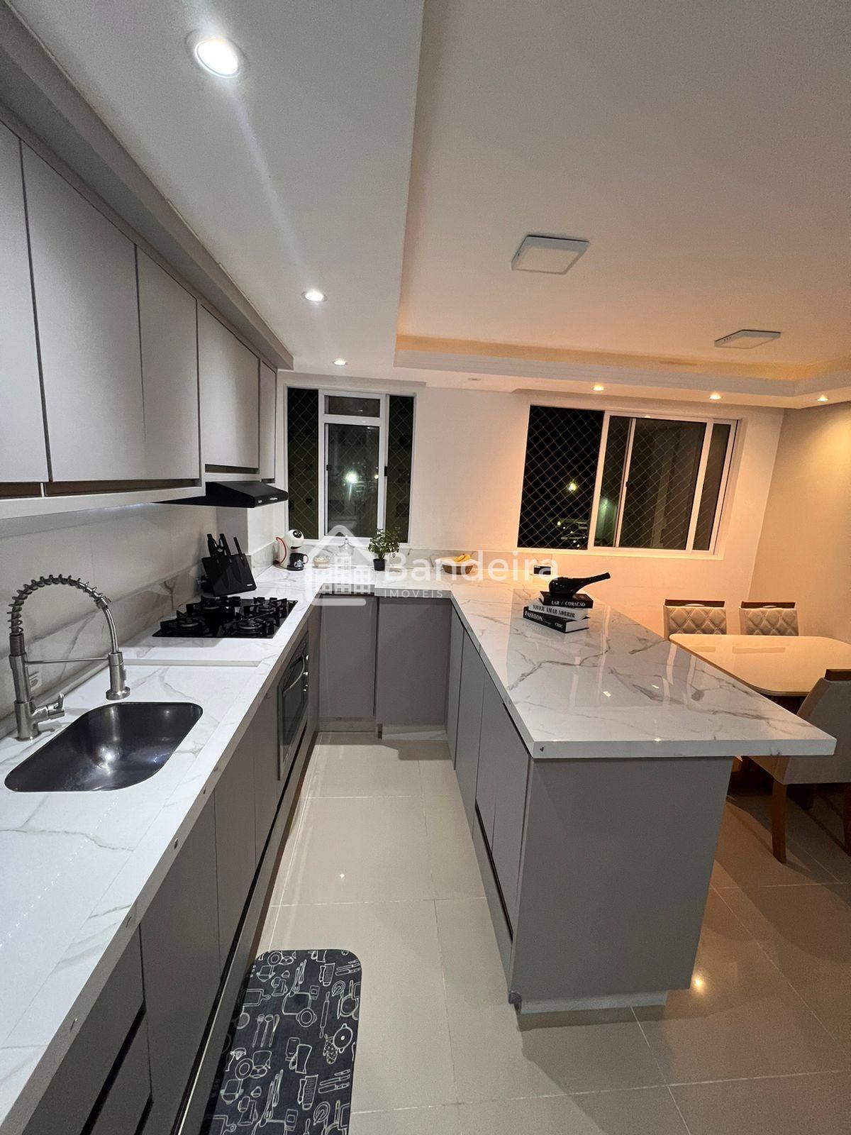 Apartamento semi mobiliado no bairro Ressacada em Itajaí. Conc...