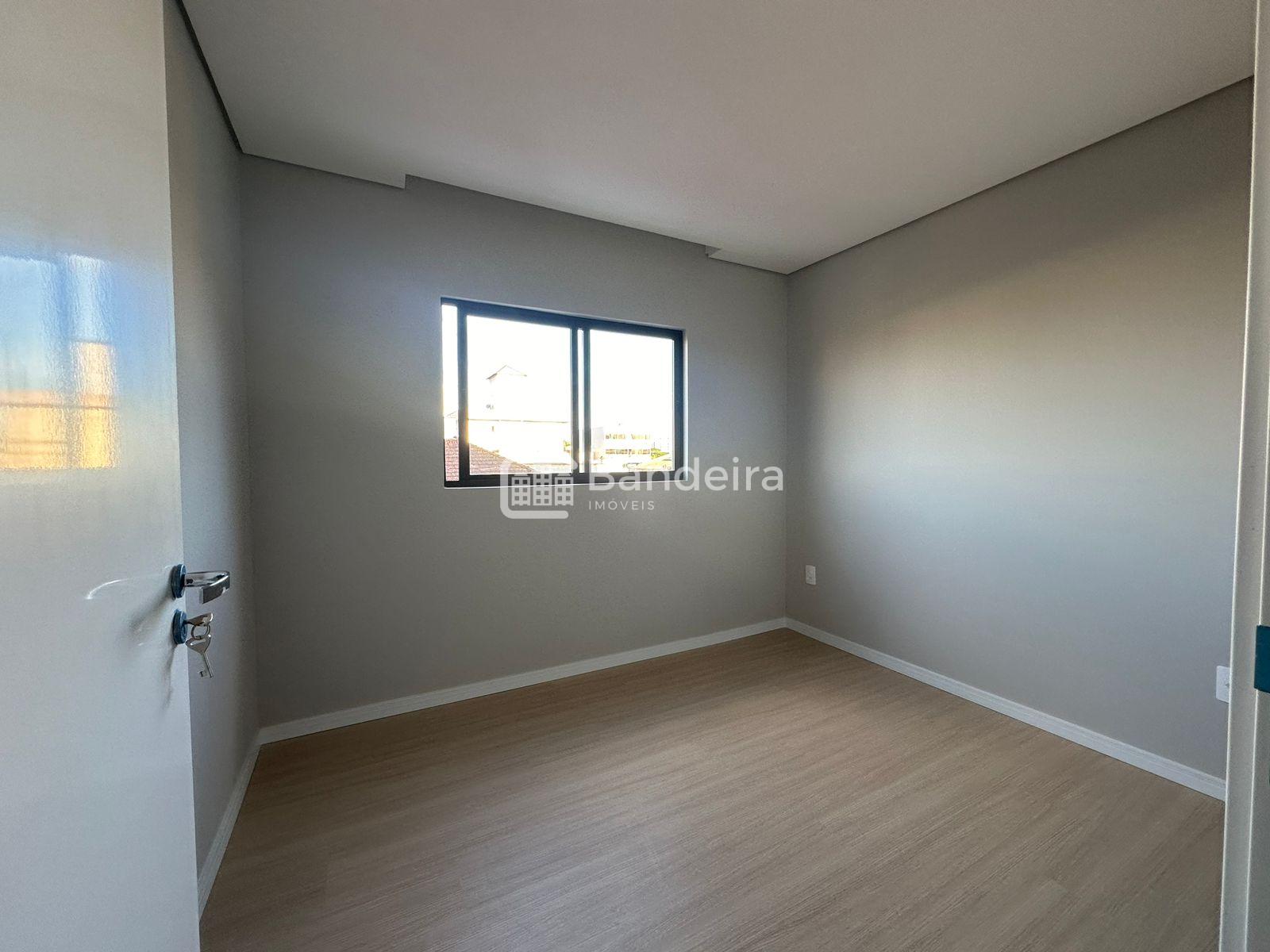 70 metros da Avenida Estefano Apartamento tipo 1com 99,84 m  3...