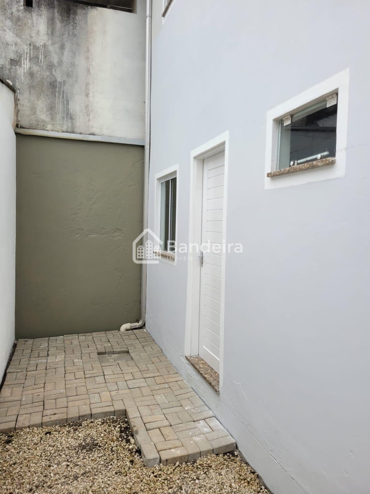 Ótima Casa á venda na Cidade Nova - Itajaí SC 1 Suíte   2 dorm...