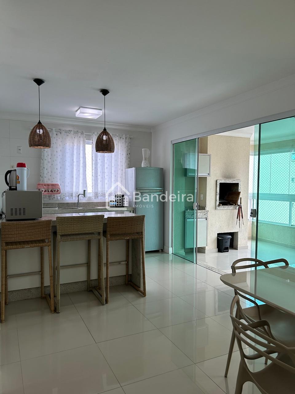 Apartamento Mobiliado à venda, Meia Praia, ITAPEMA - SC