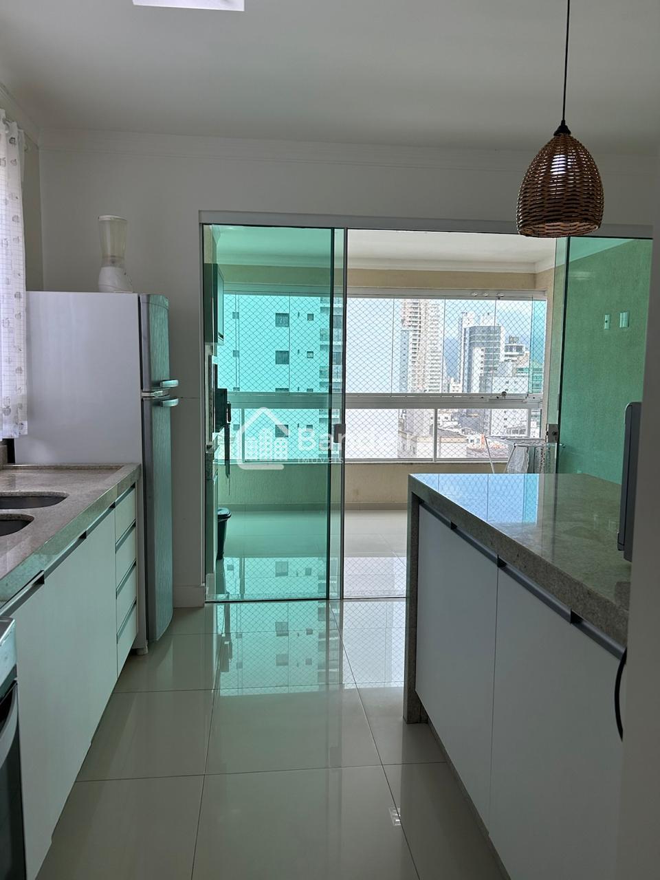 Apartamento Mobiliado à venda, Meia Praia, ITAPEMA - SC