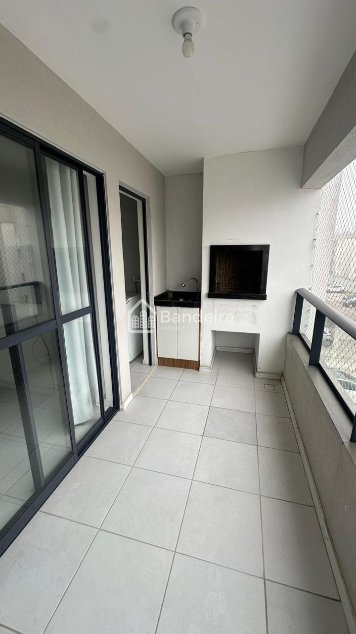 apartamento semi mobiliado em home club de Itajaí com 2 dormit...