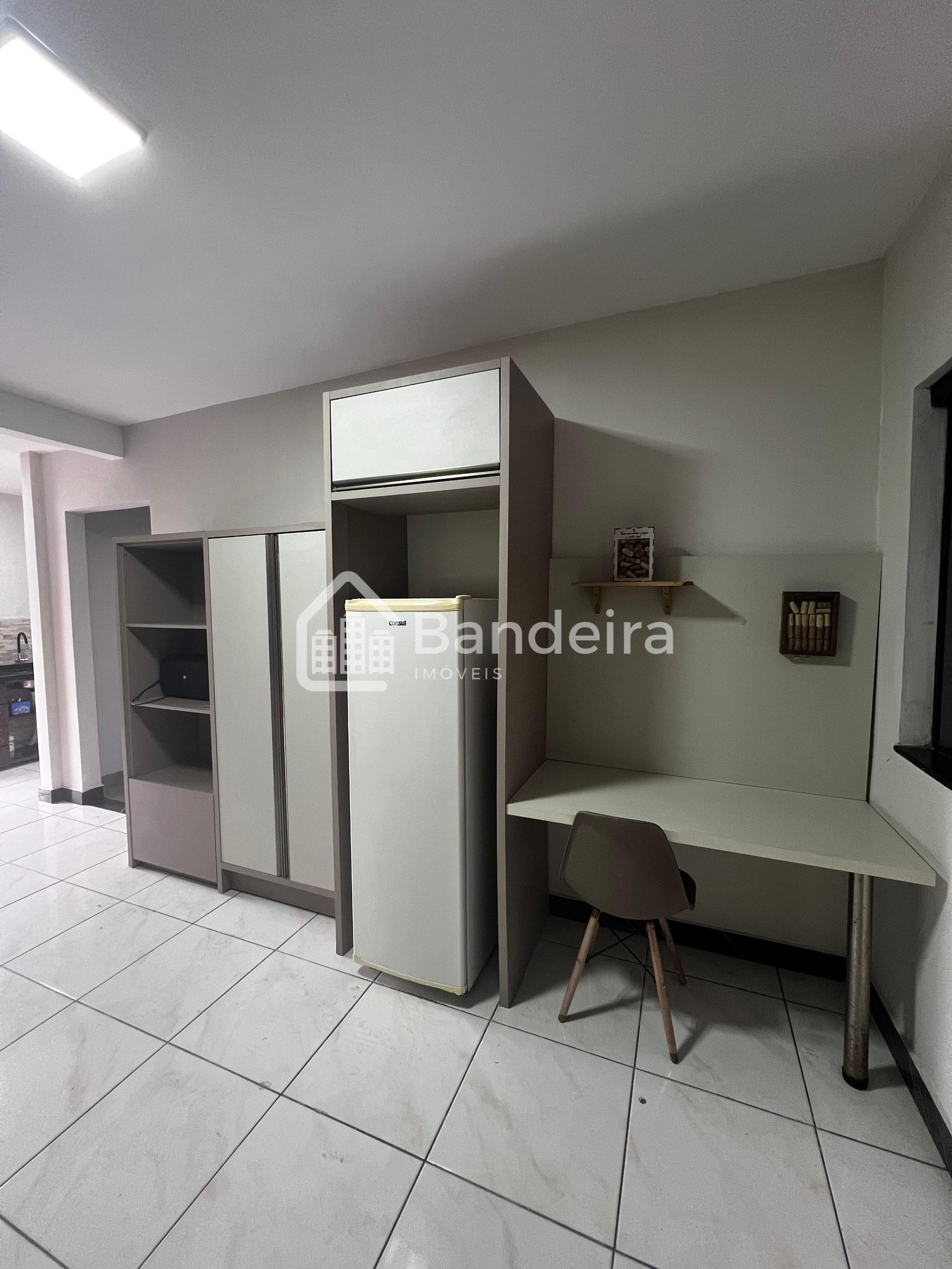 Casa semi - mobiliada para locação comercial e residencial com...