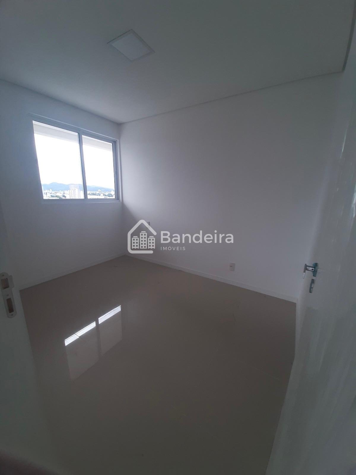 Apartamento com alguns moveis, bairro são Judas em Itajaí próx...