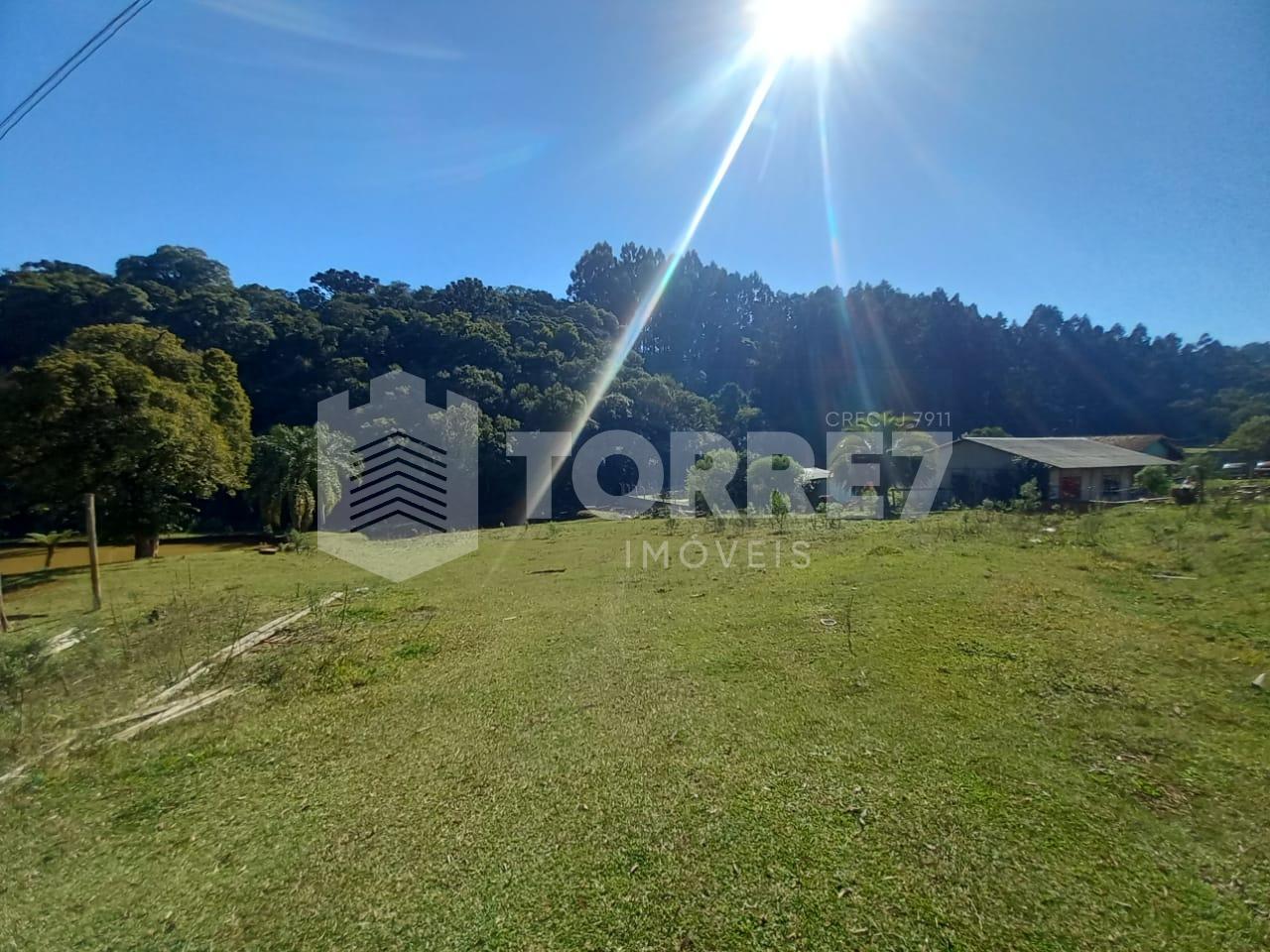 CHÁCARA A 5 MINUTOS DO CENTRO LOCALIZADA NO BAIRRO BOQUEIRÃO  POSSUINDO 8.000m .