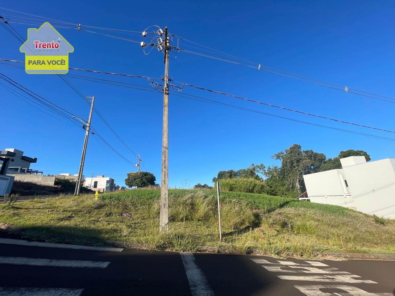 TERRENO DE ESQUINA À VENDA NO BAIRRO FRARON - PATO BRANCO PR.