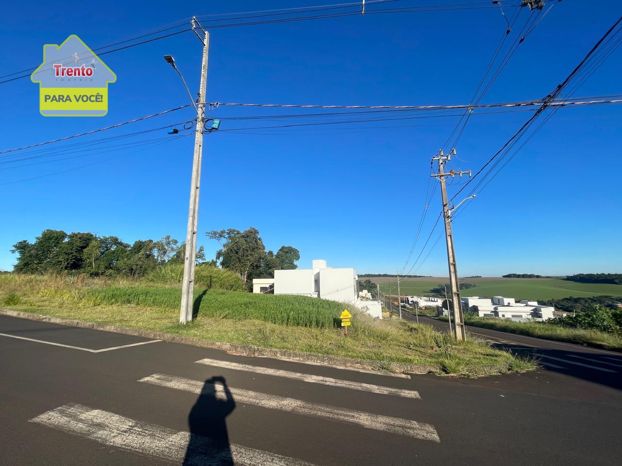 TERRENO DE ESQUINA À VENDA NO BAIRRO FRARON - PATO BRANCO PR.