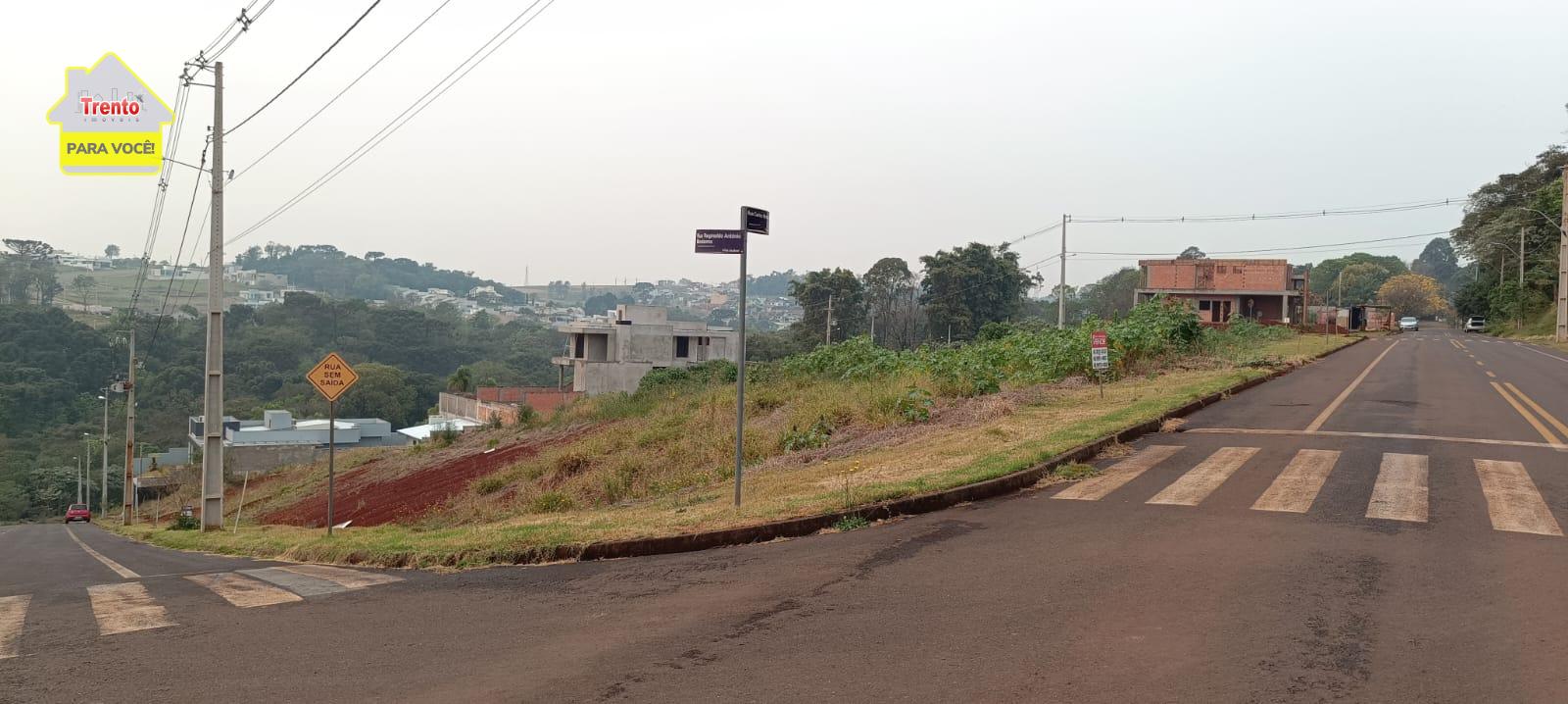 TERRENO DE ESQUINA À VENDA NO BAIRRO PINHEIROS, PATO BRANCO - PR