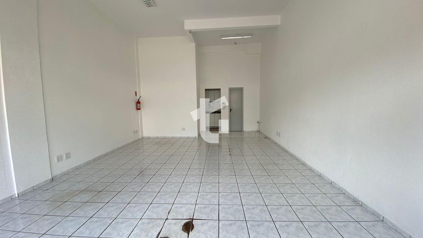 SALA COMERCIAL TÉRREA, RUA JACIRETÃ BAIRRO PARZIANELO, PATO BR...