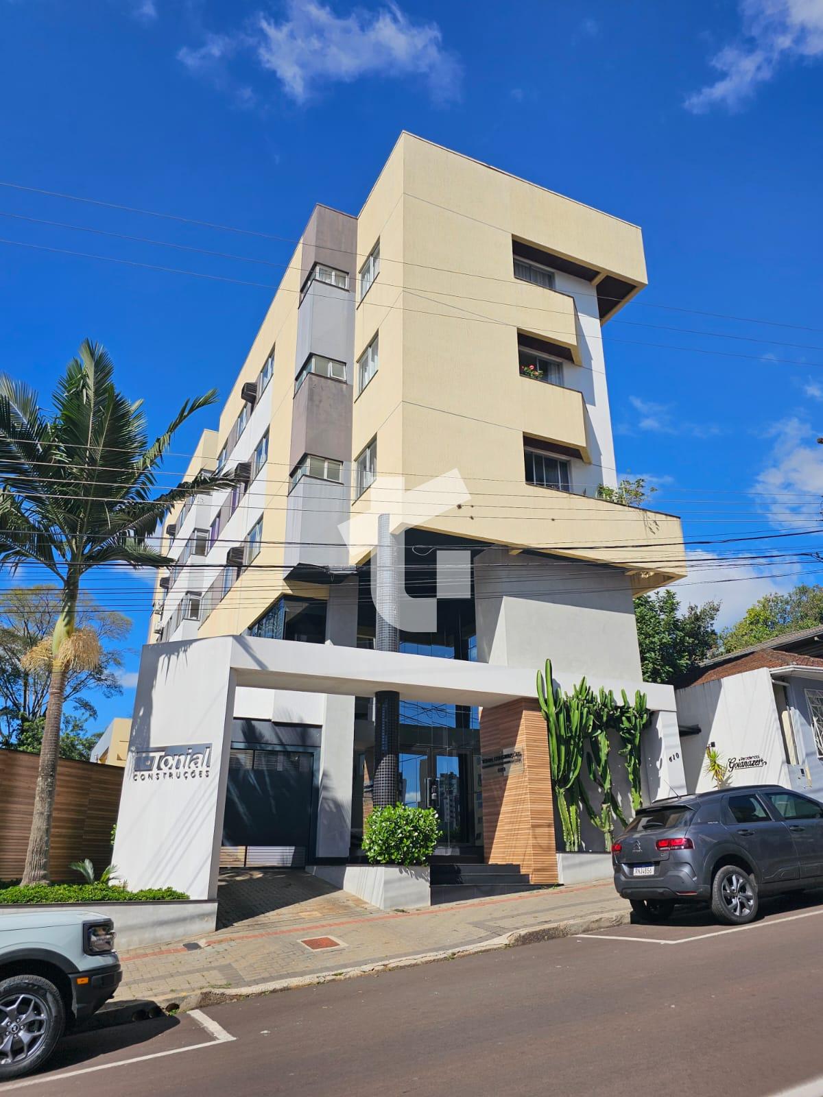 APARTAMENTO SEMIMOBILIADO PARA LOCAÇÃO NO ED. GOIANAZES, CENTR...