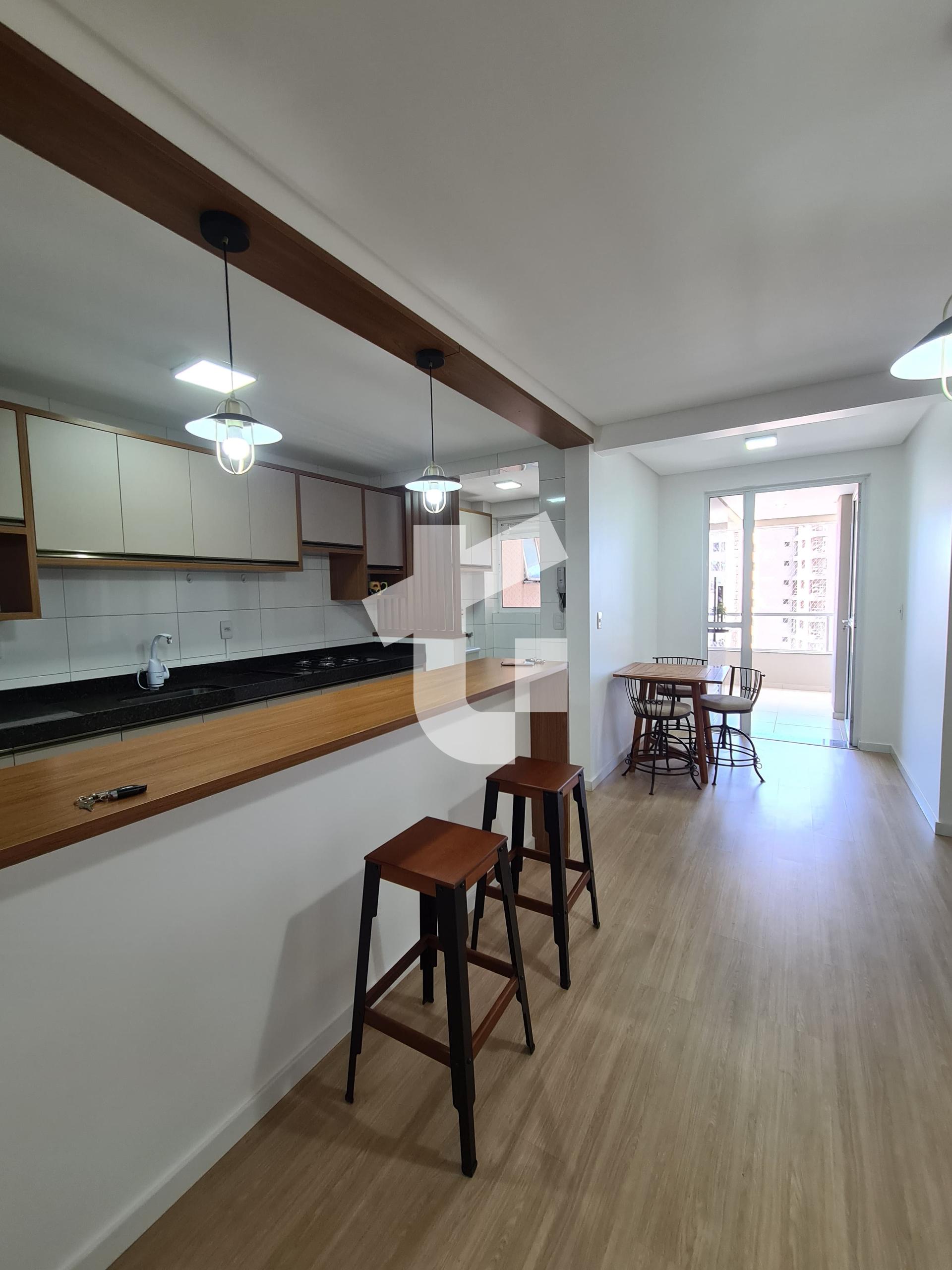 APARTAMENTO SEMIMOBILIADO PARA LOCAÇÃO NO EDIF. IGNES TOMAZI P...