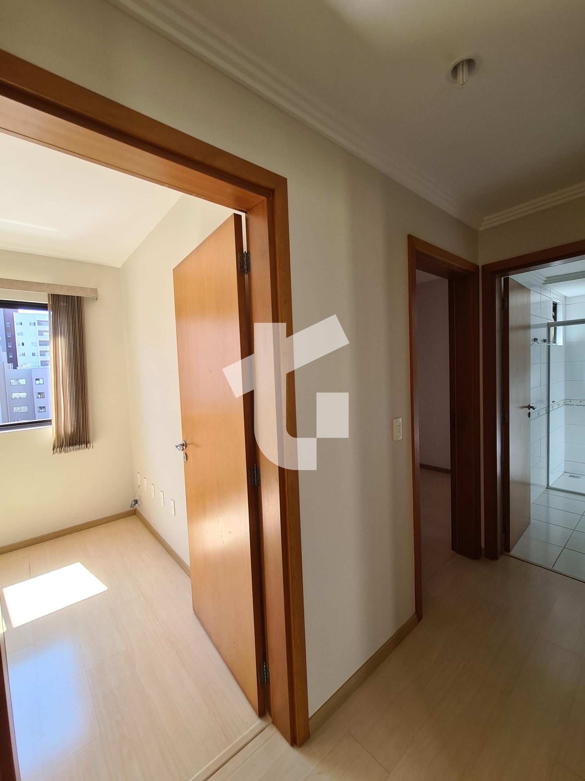 APARTAMENTO SEMIMOBILIADO PARA LOCAÇÃO NO ED. MILANO PATO BRAN...