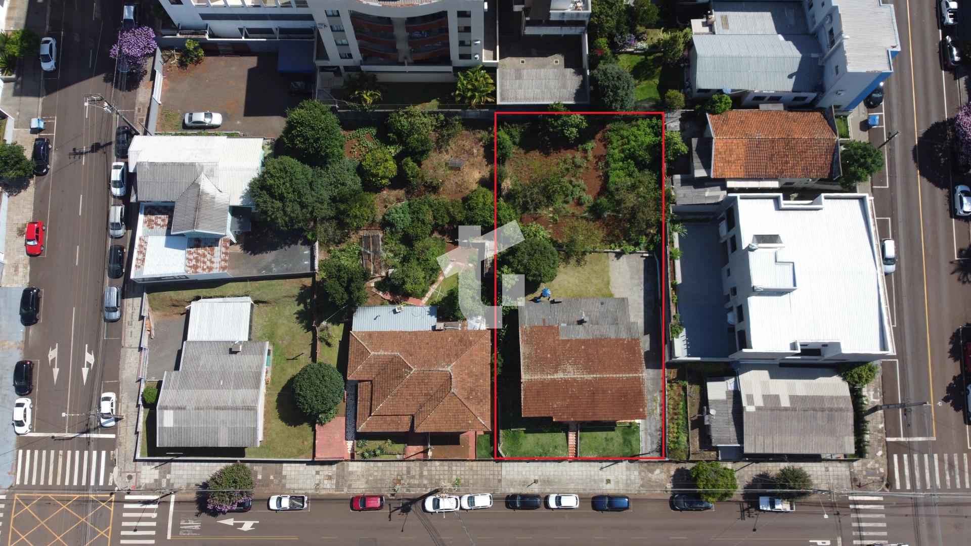 AMPLO TERRENO PLANO À VENDA NO CENTRO - PATO BRANCO - PR.